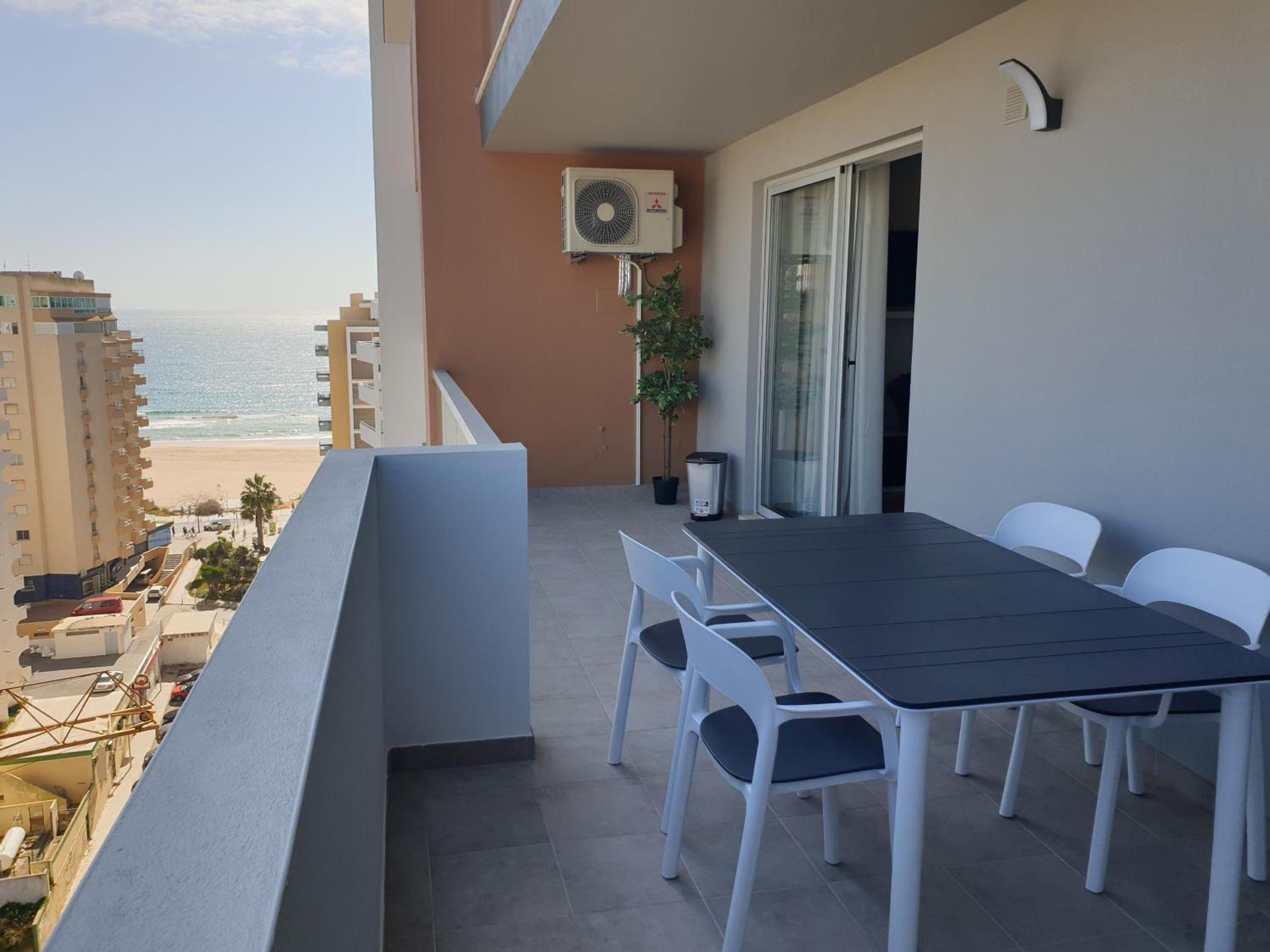 Elite Residence 14E Praia da Rocha view 4