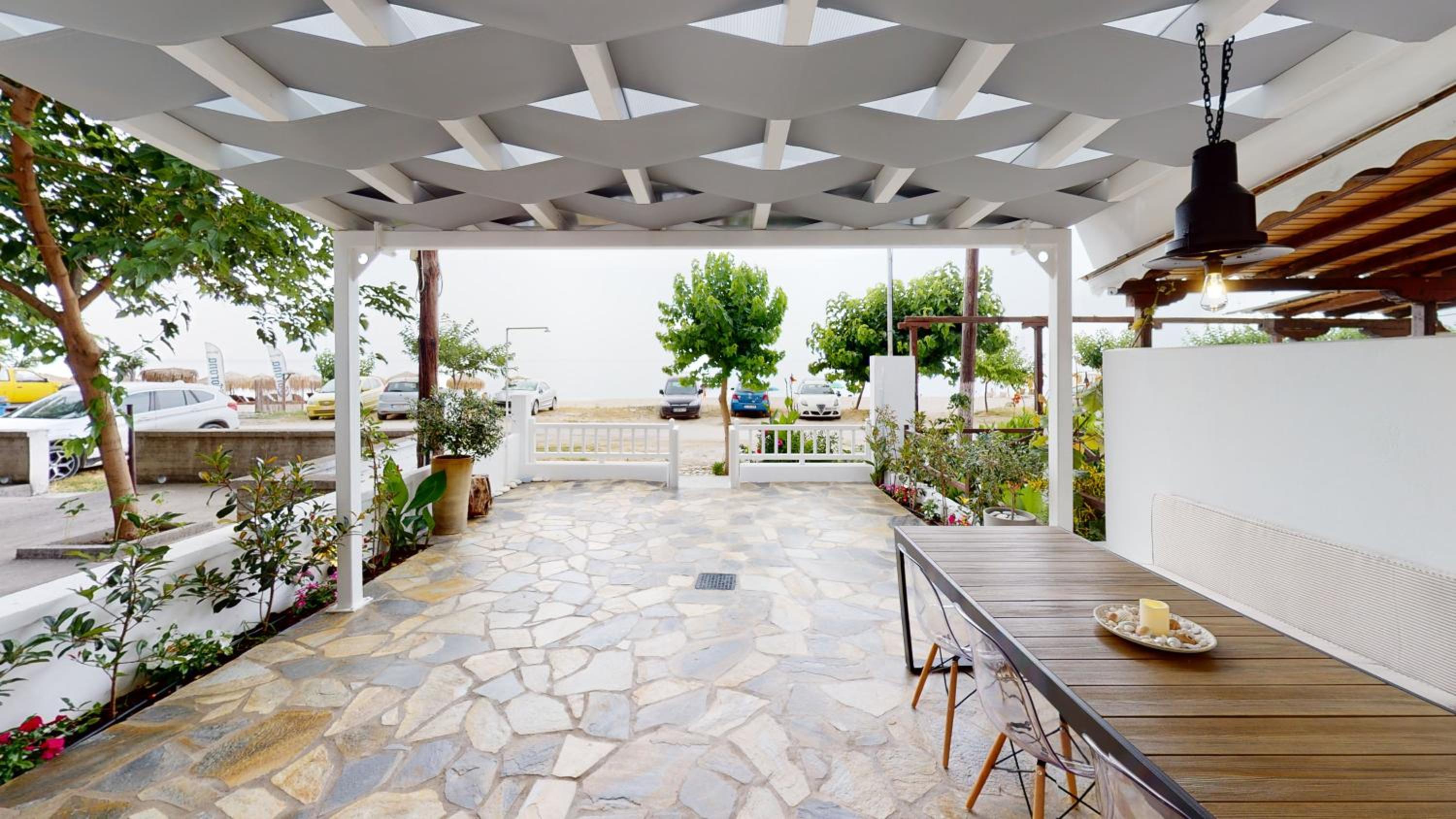 Yalos Luxury Home view 3