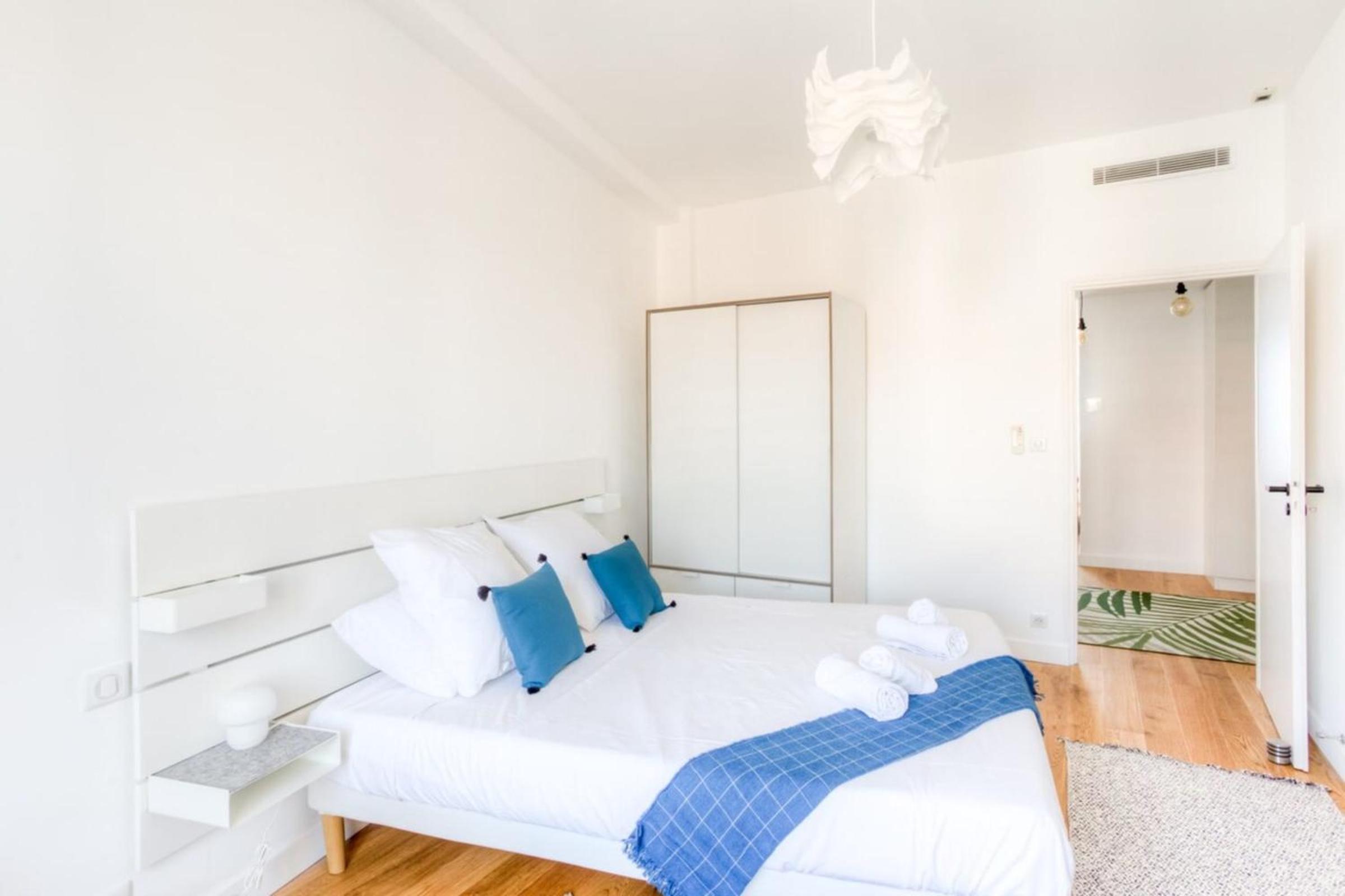 Sunny Private Apartment With Sea View Near The Beach photo 3