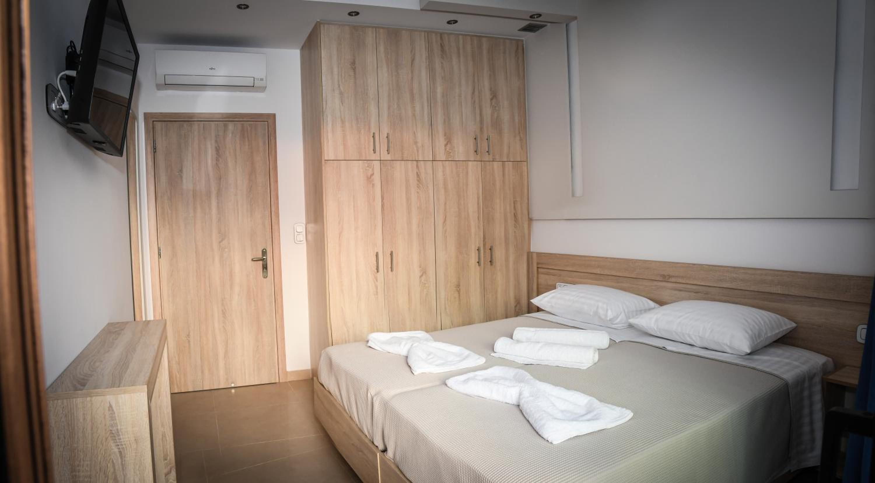 Seaside Luxury Apartments Kremasti view 4