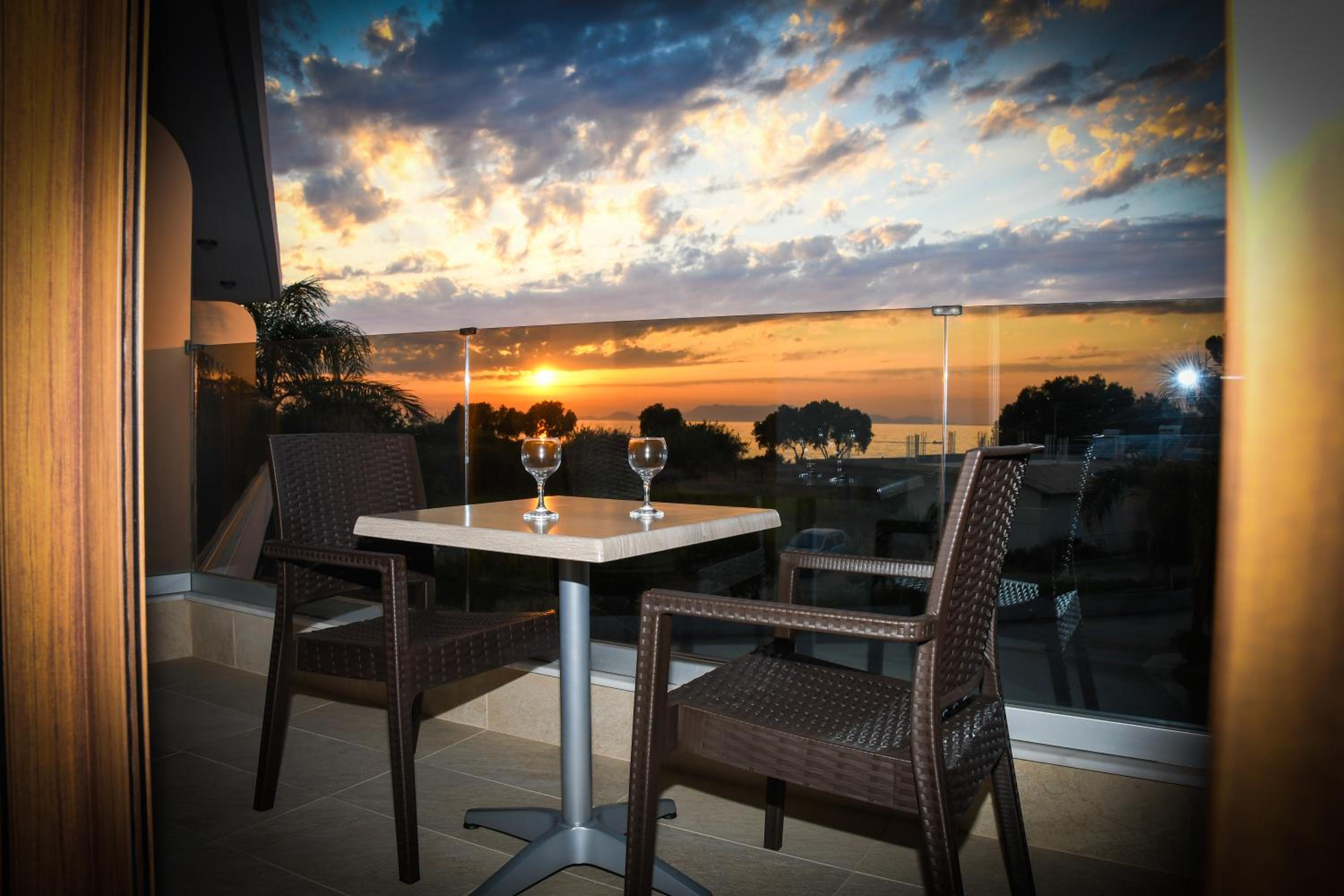 Seaside Luxury Apartments Kremasti view 2