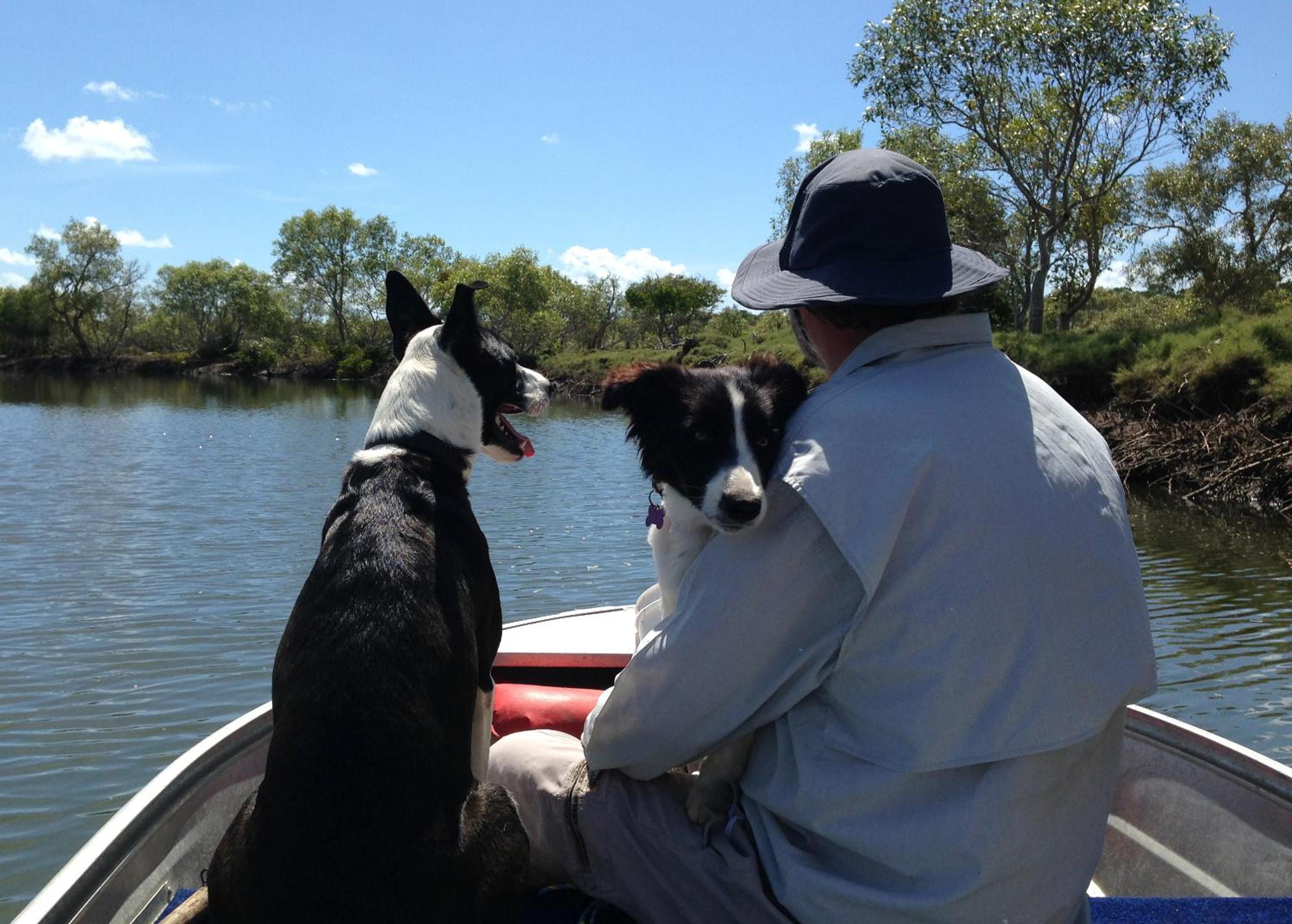 Elliot River Retreat - Pet Friendly
