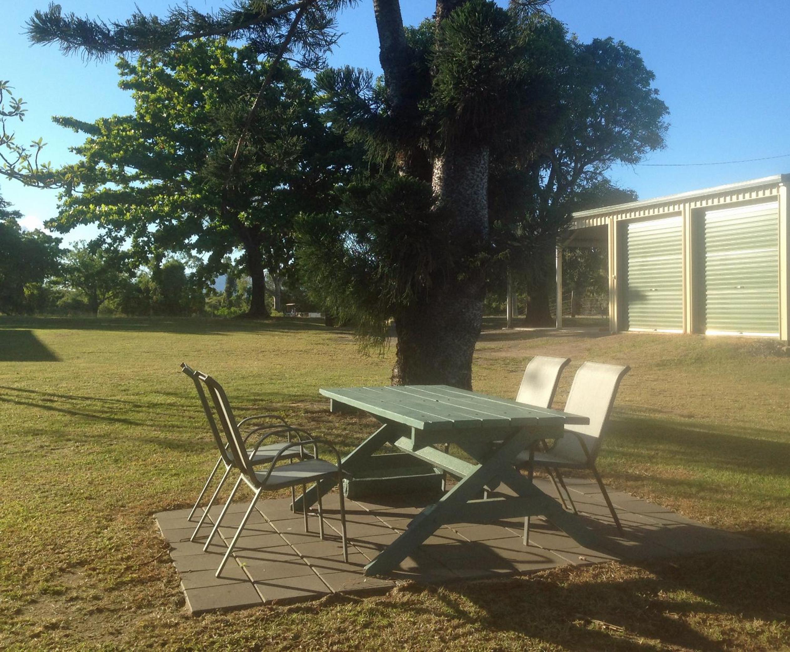 Elliot River Retreat - Pet Friendly
