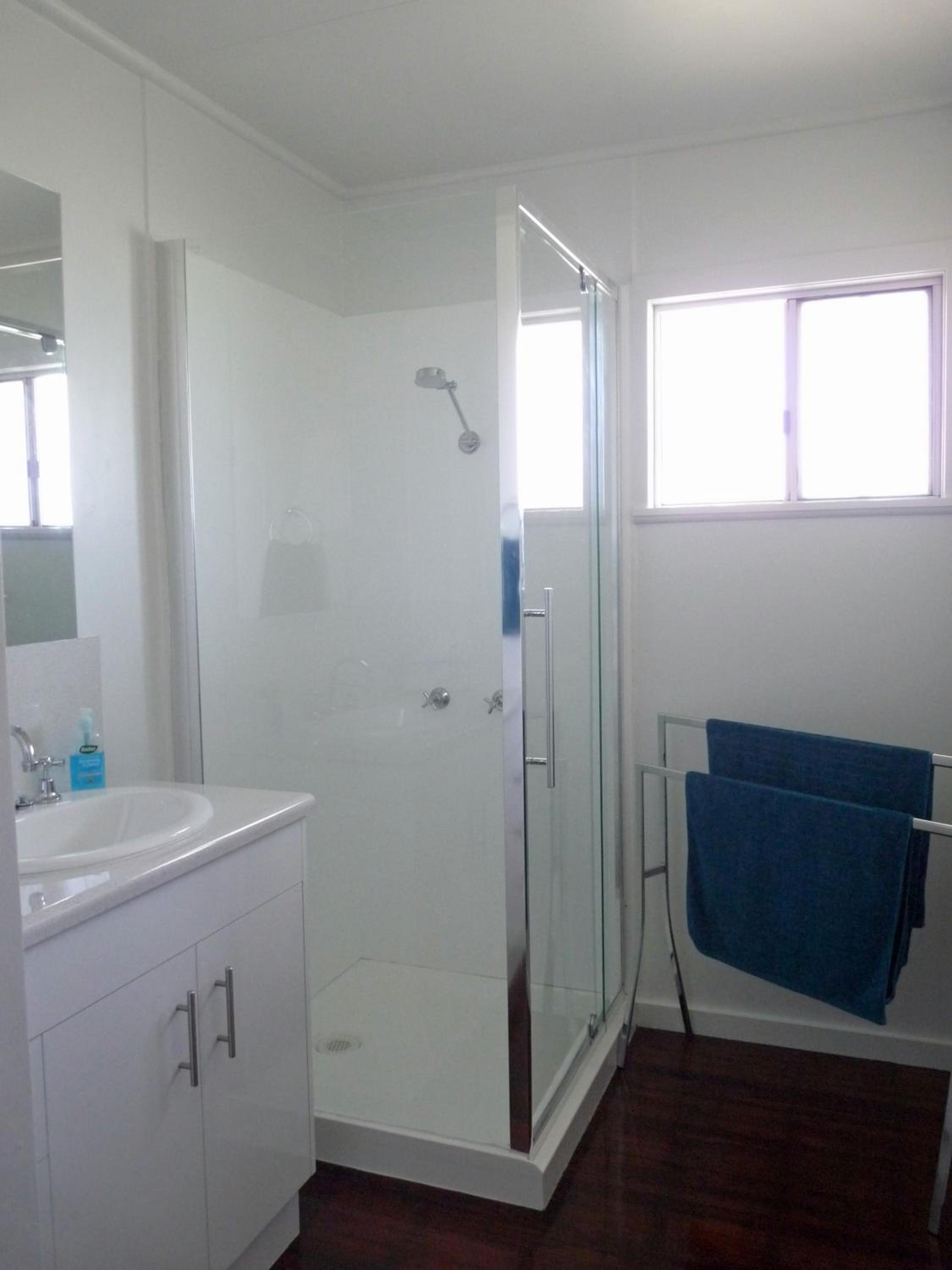 Elliot River Retreat - Pet Friendly