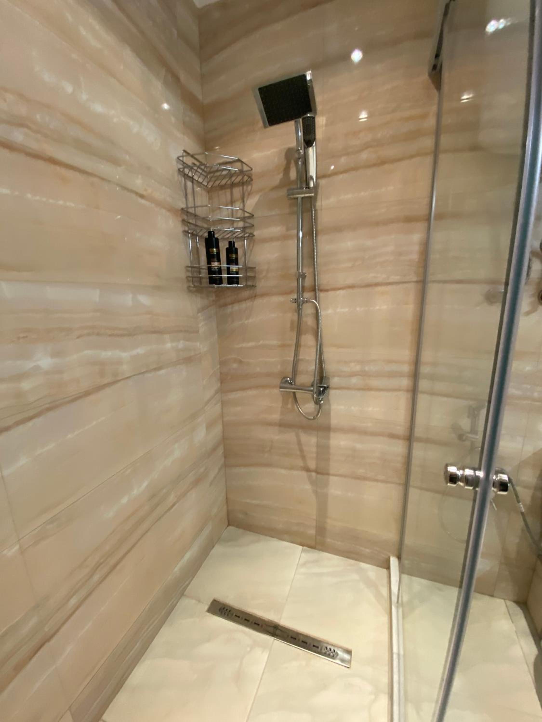 Argisht Apartment 647 view 3