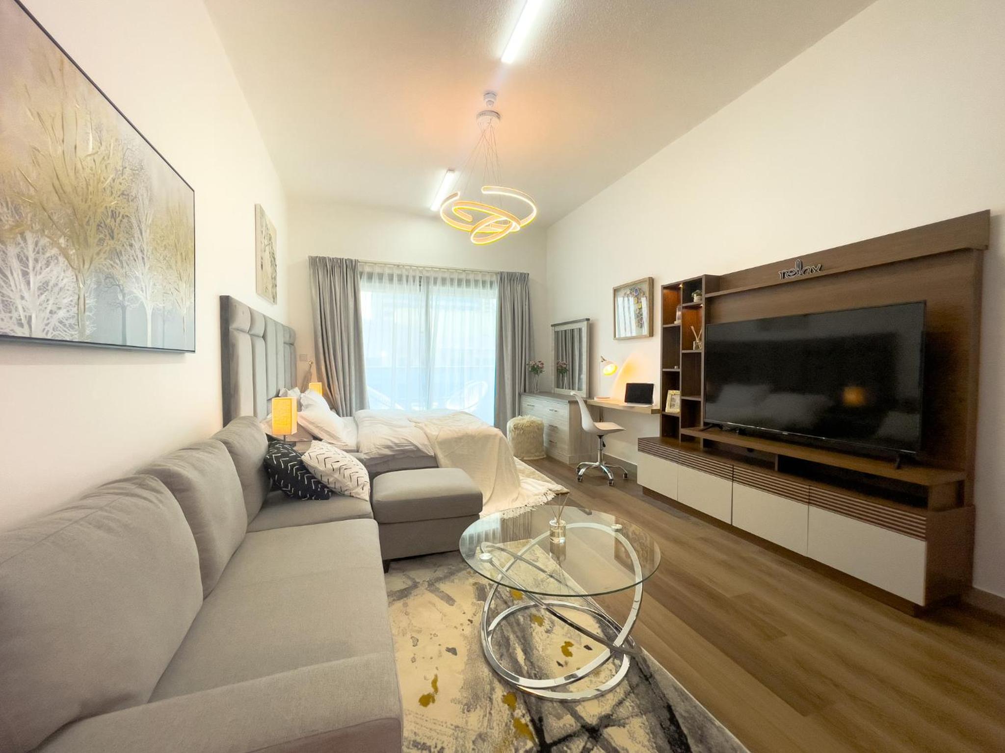 Luxury Studio Apartment Close to JBR Beach&Yacht Club&Metro-Available Airport Shuttle
