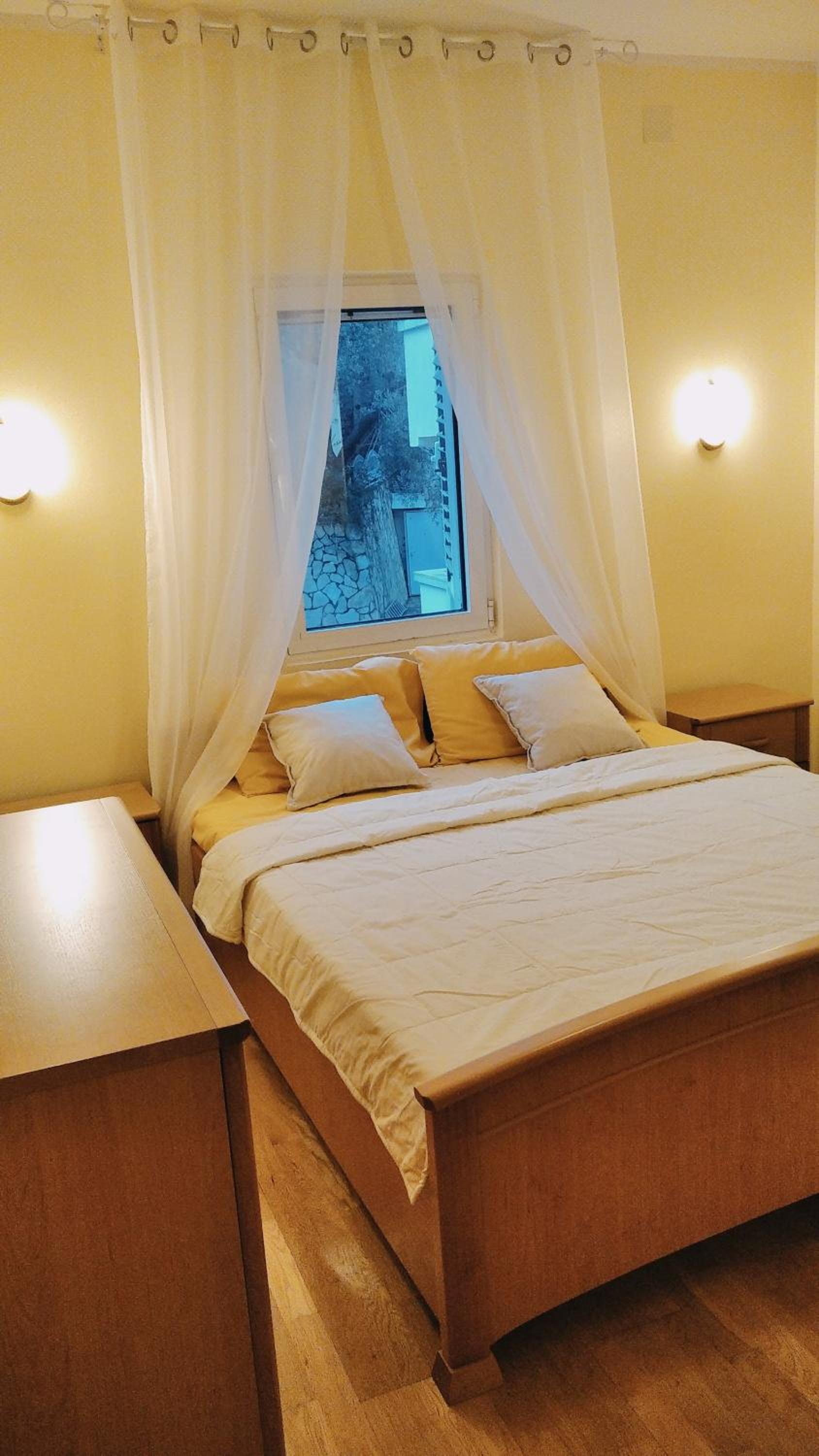 Petrovac Holiday Apartments 2 view 4