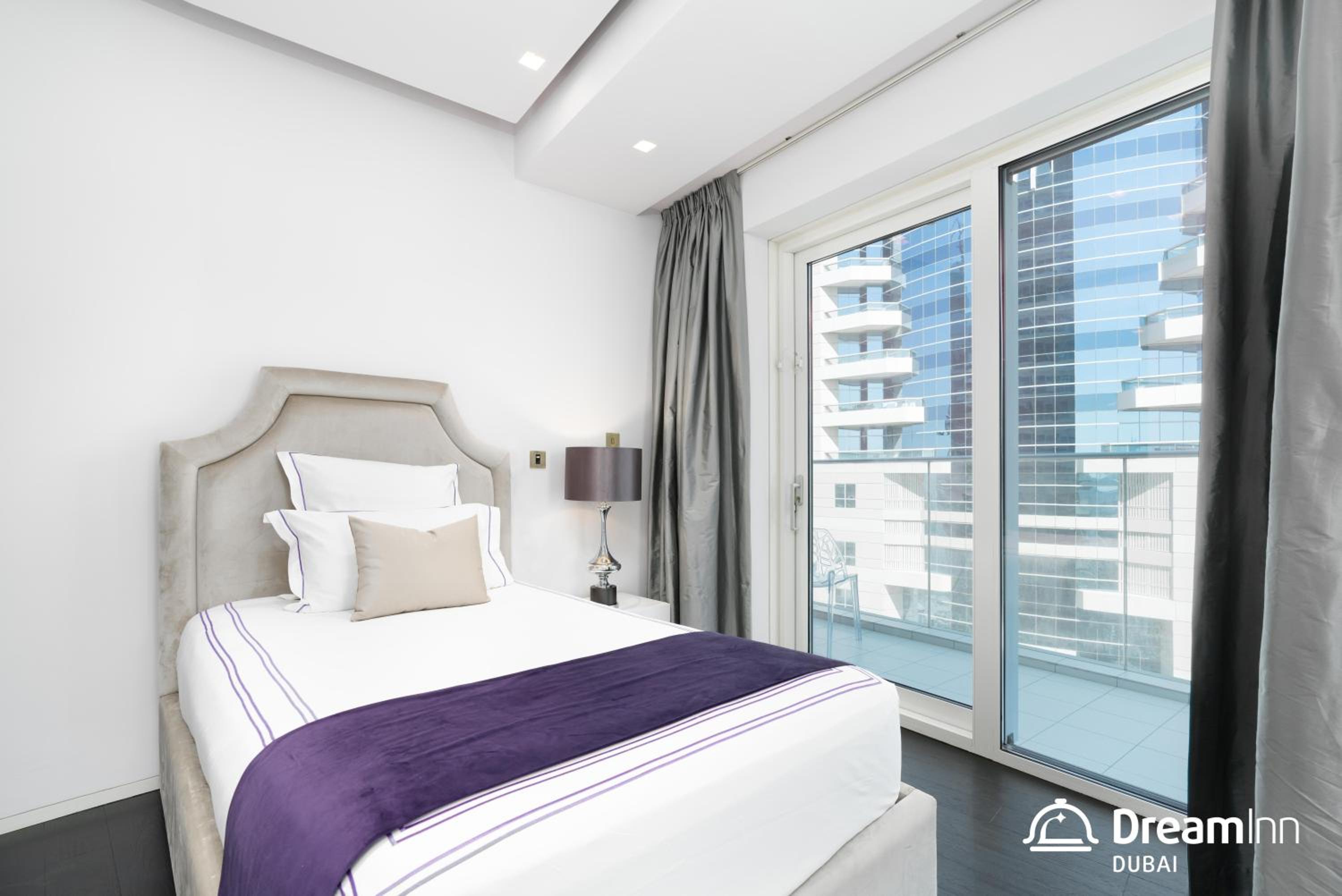 Dream Inn Dubai - Damac Heights Marina