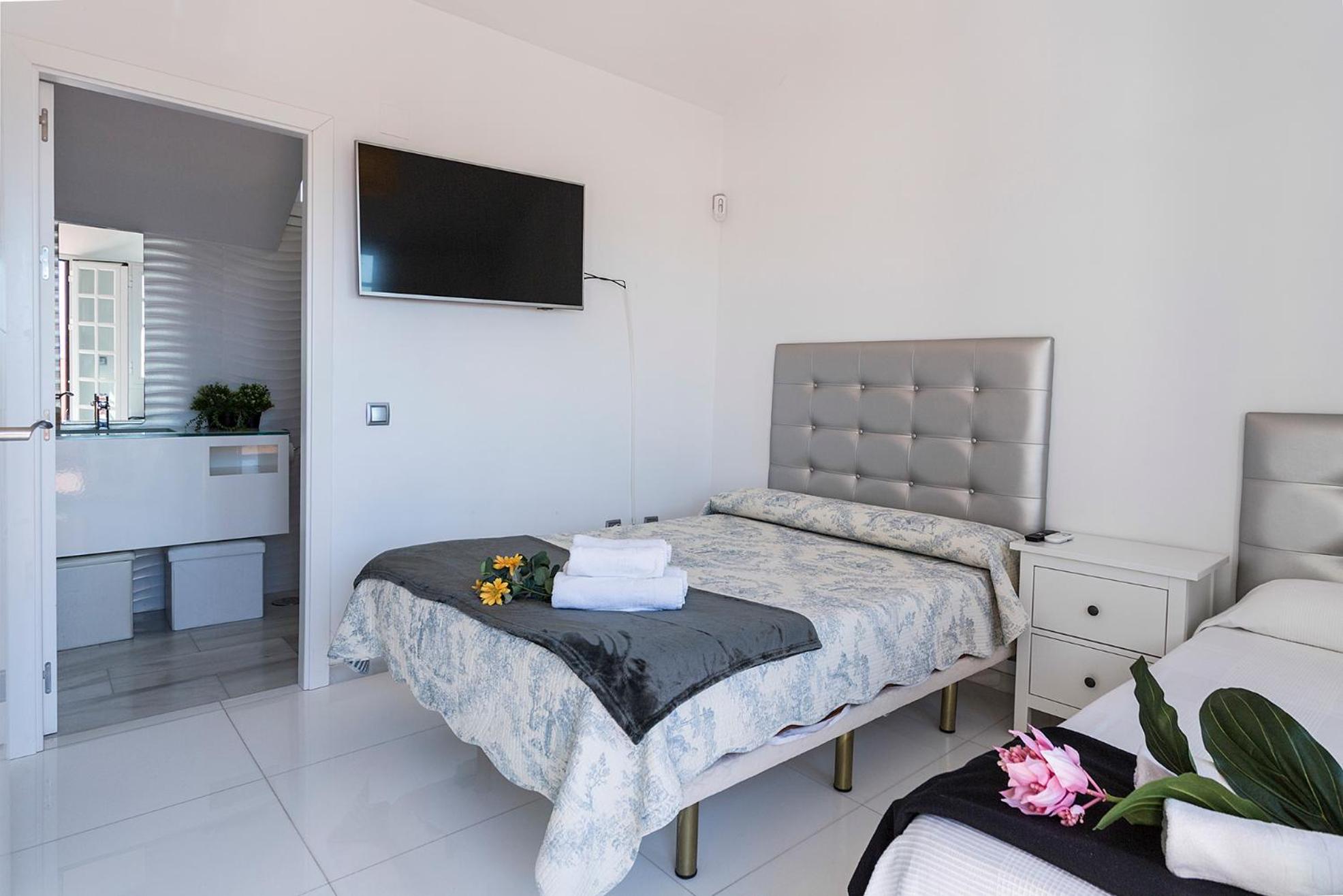 5 Rooms 4 baños Acceso Playa 2 Free Parking view 5