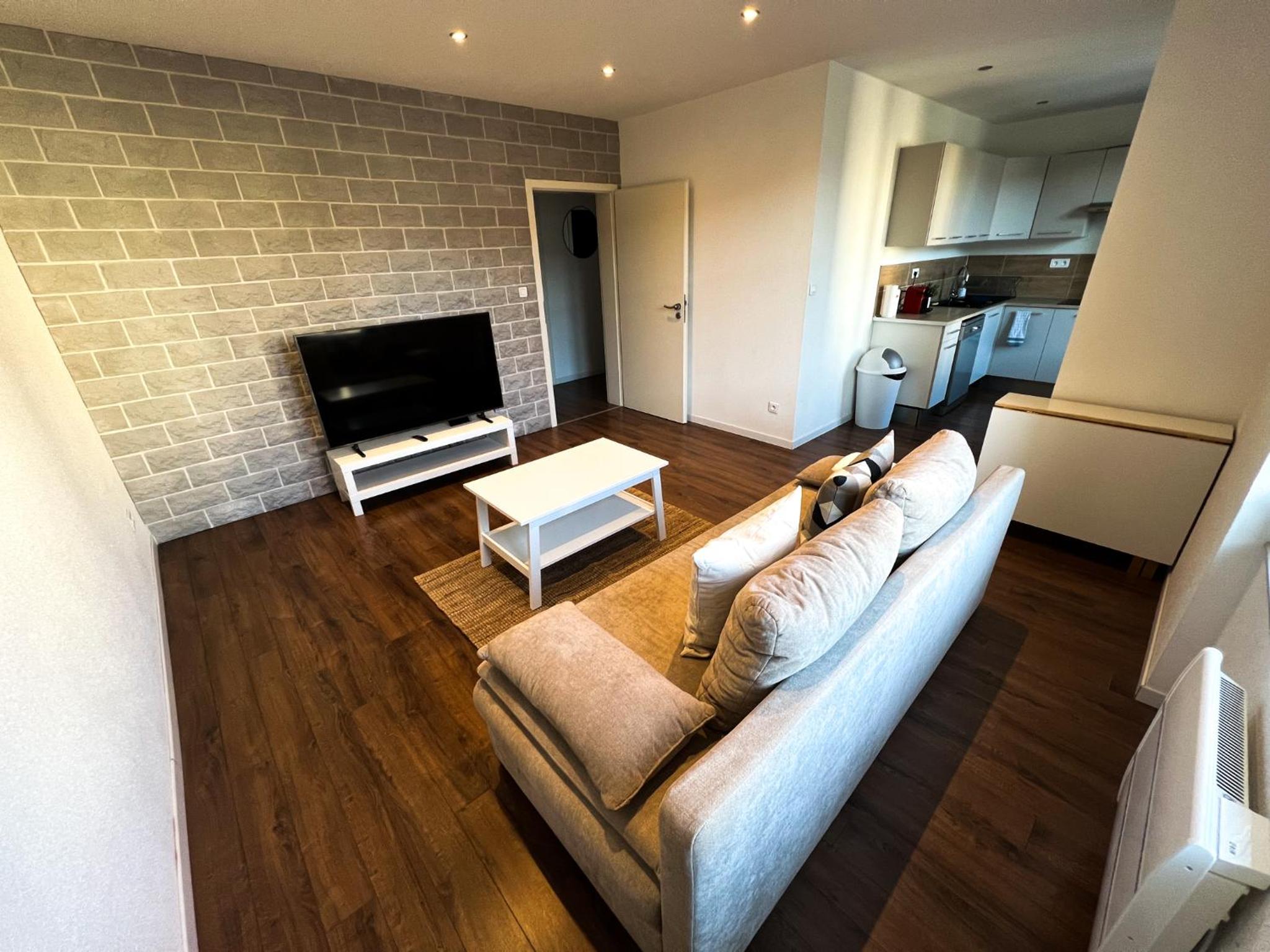 # Le 3 # Joli appartement T3 Mulhouse centre, Neuf, calme et tout équipé view 3