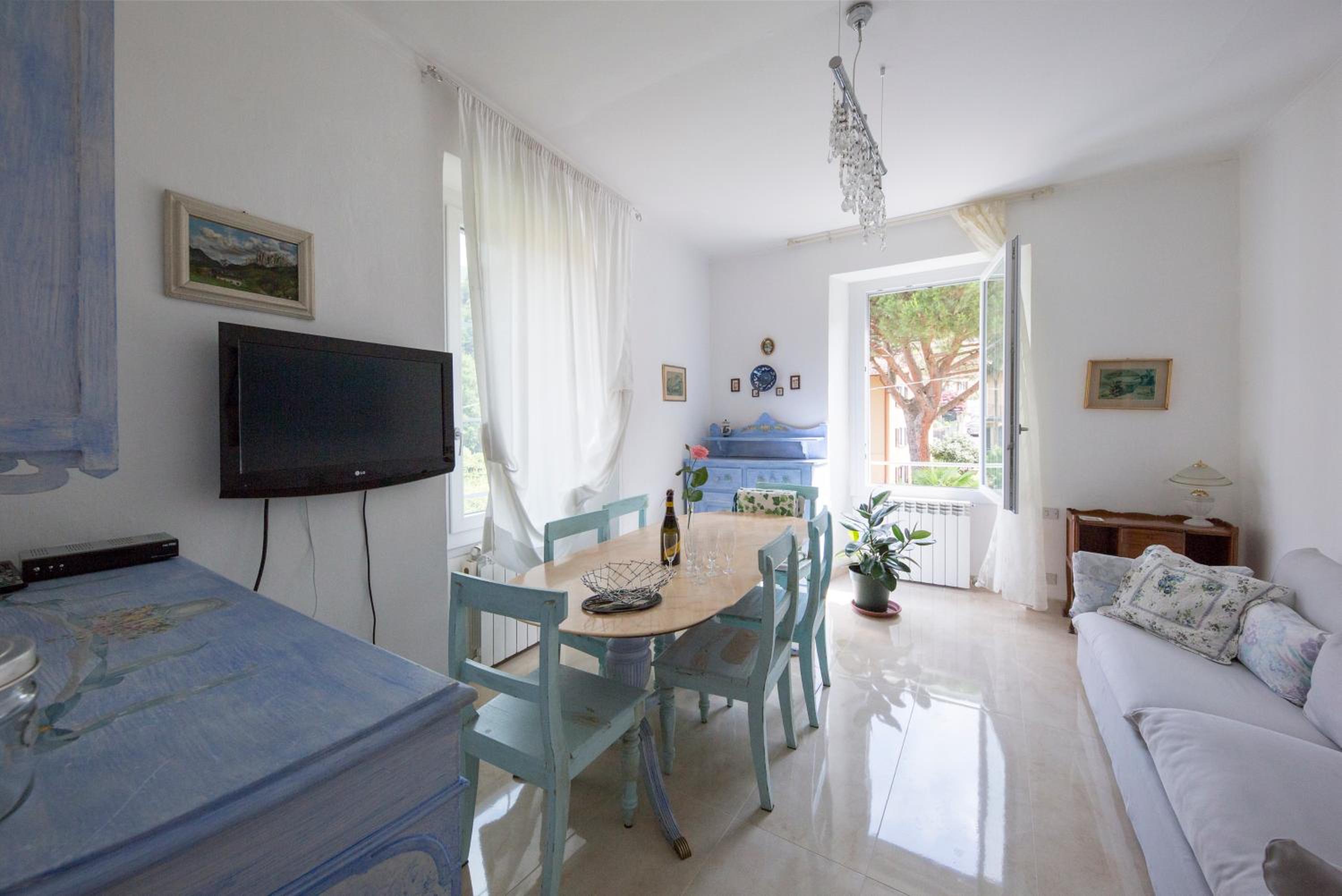 Villa Cardano Maccagno close to every destination