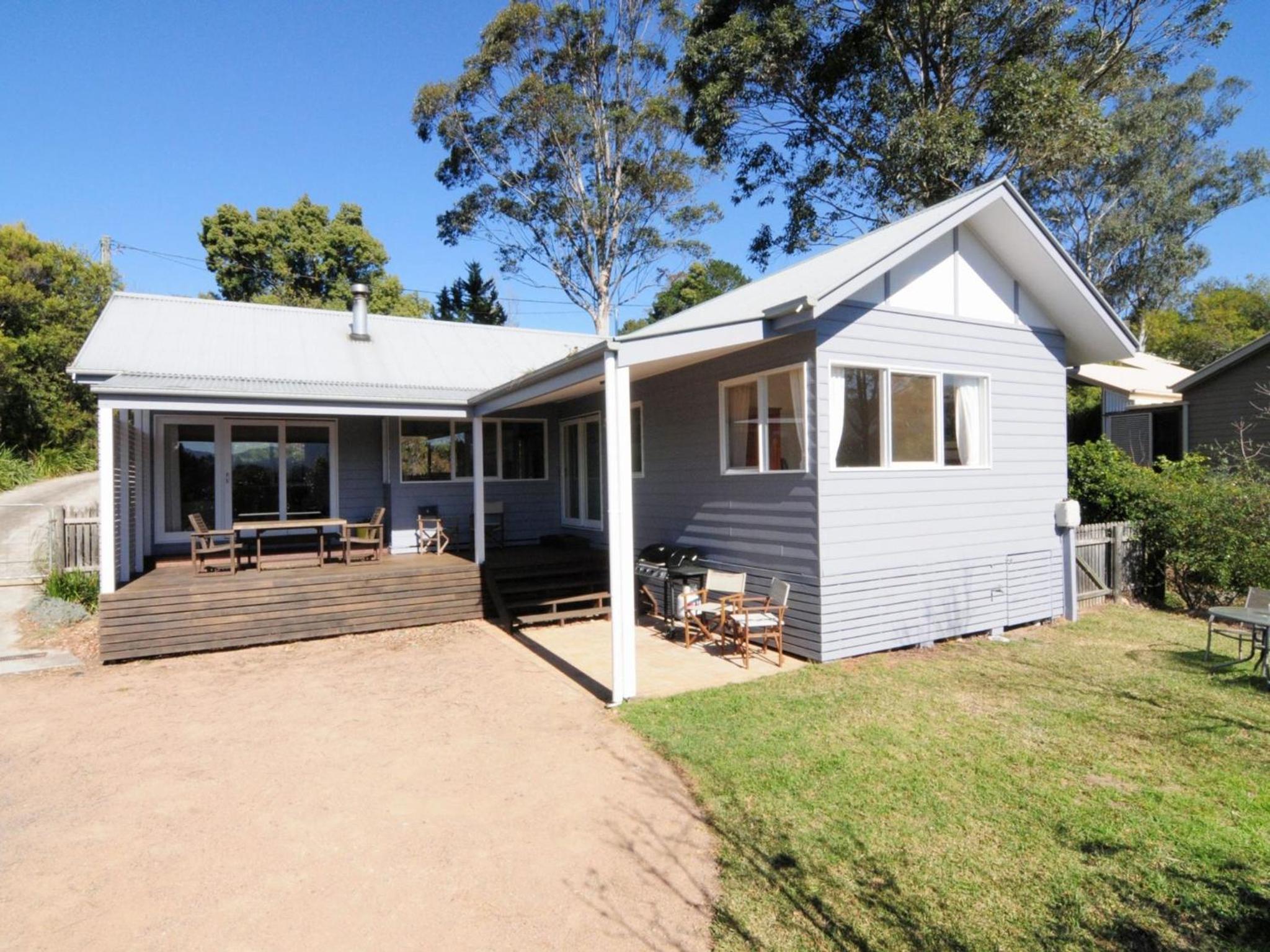 Bimbadeen Comfortable country styled house