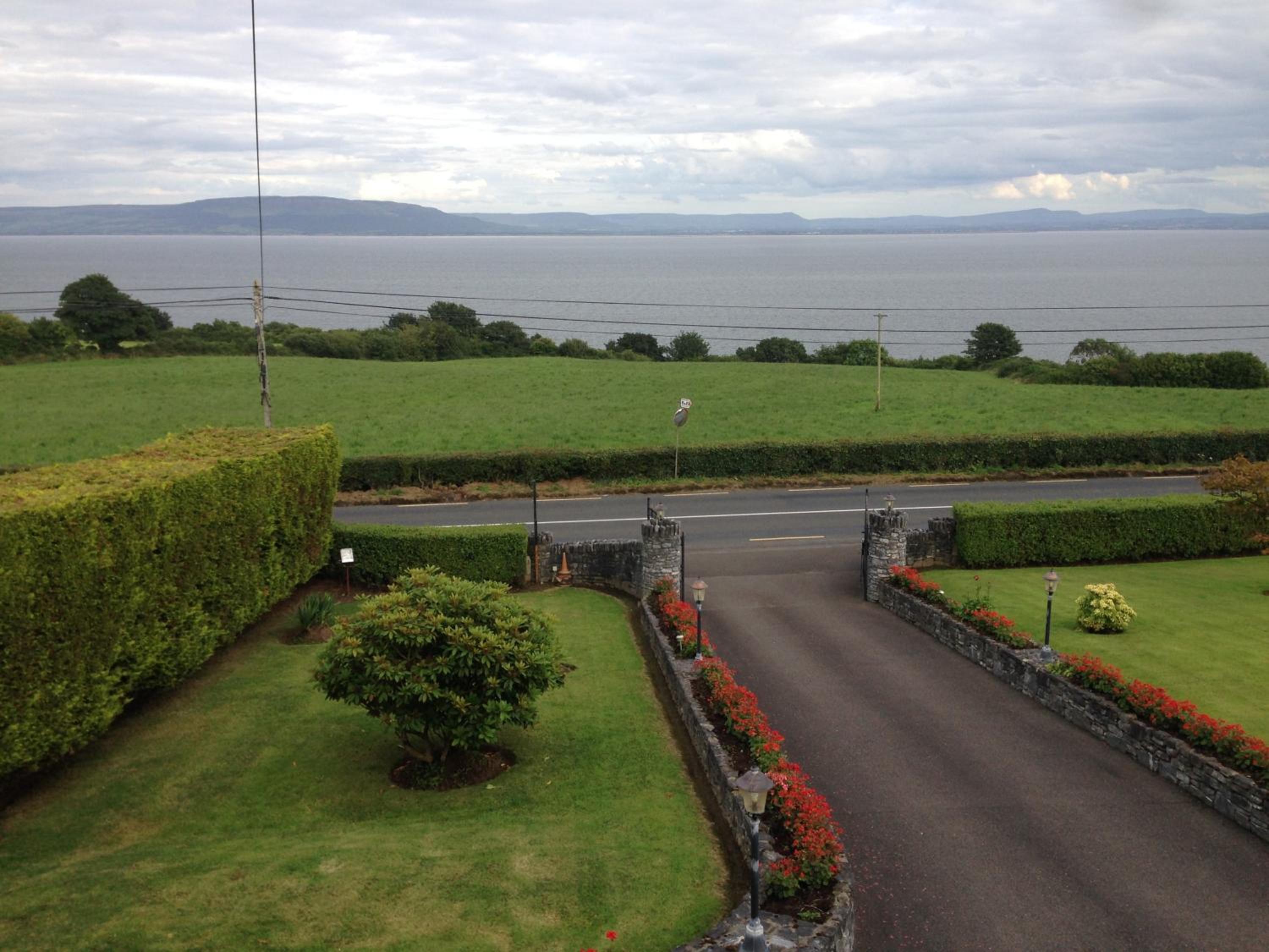 Seawater View Accomadation - Accommodation only