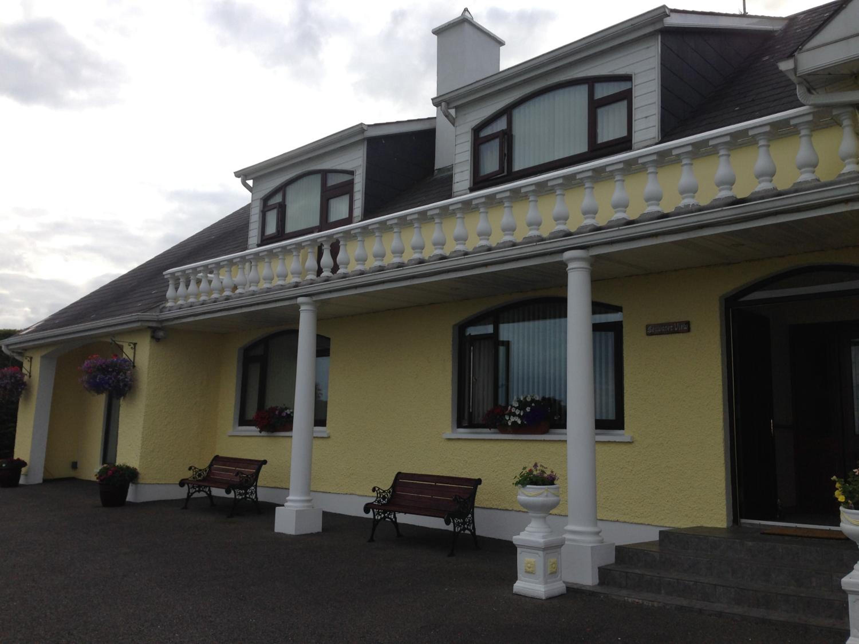Seawater View Accomadation - Accommodation only view 3