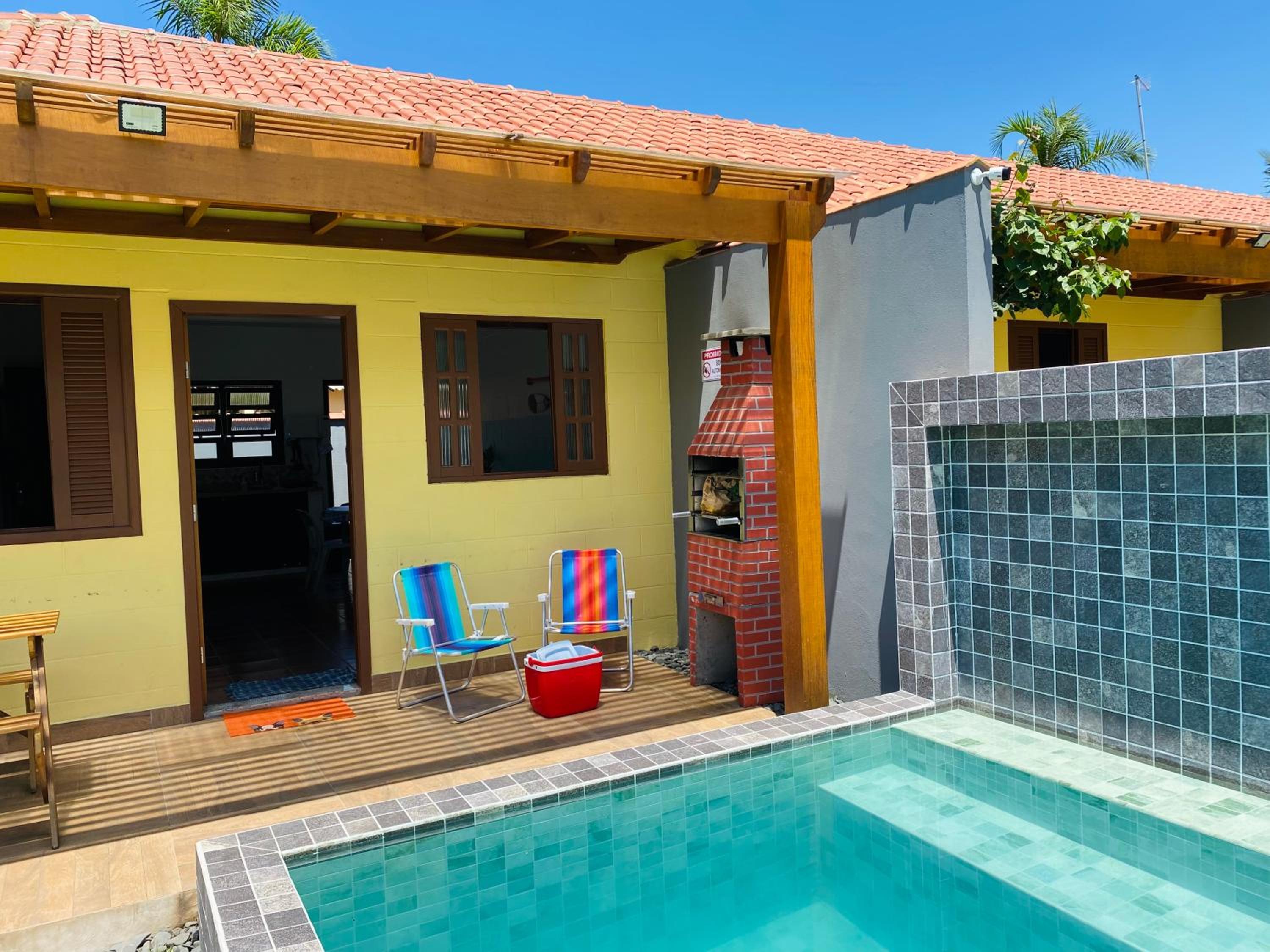 Casinhas Terõ - Chalé 01 com Piscina