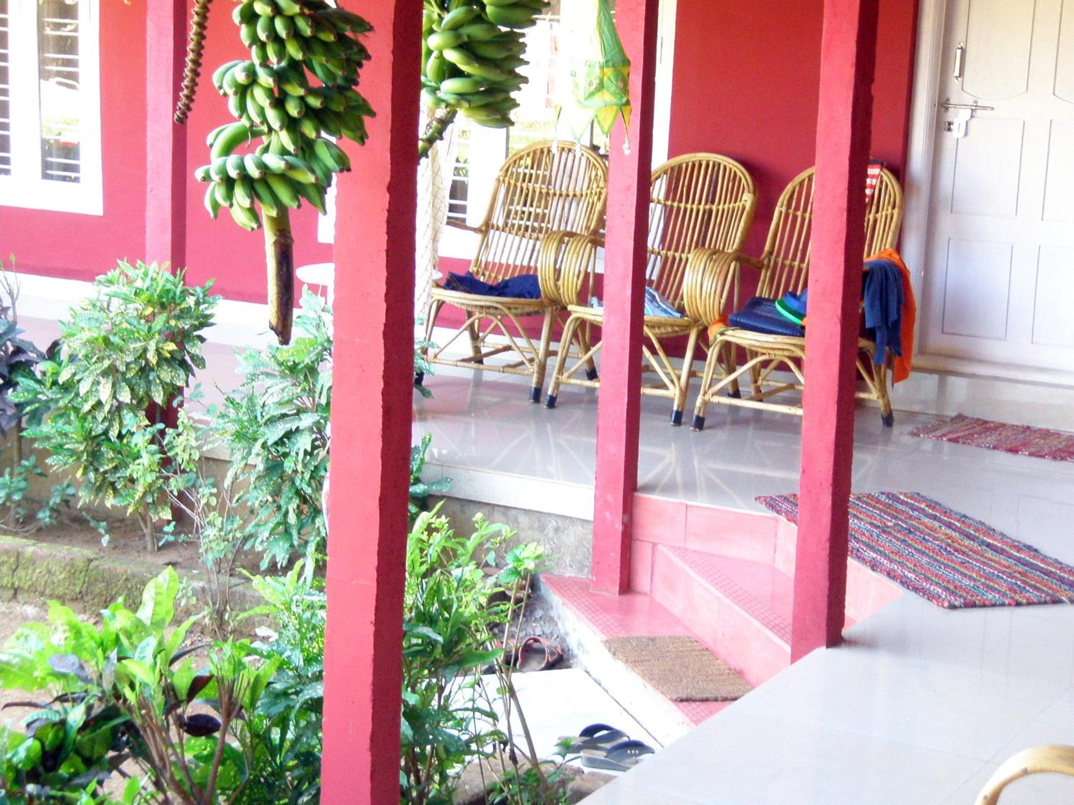 ARYA HOMESTAY BOUGAIN VILLA view 4