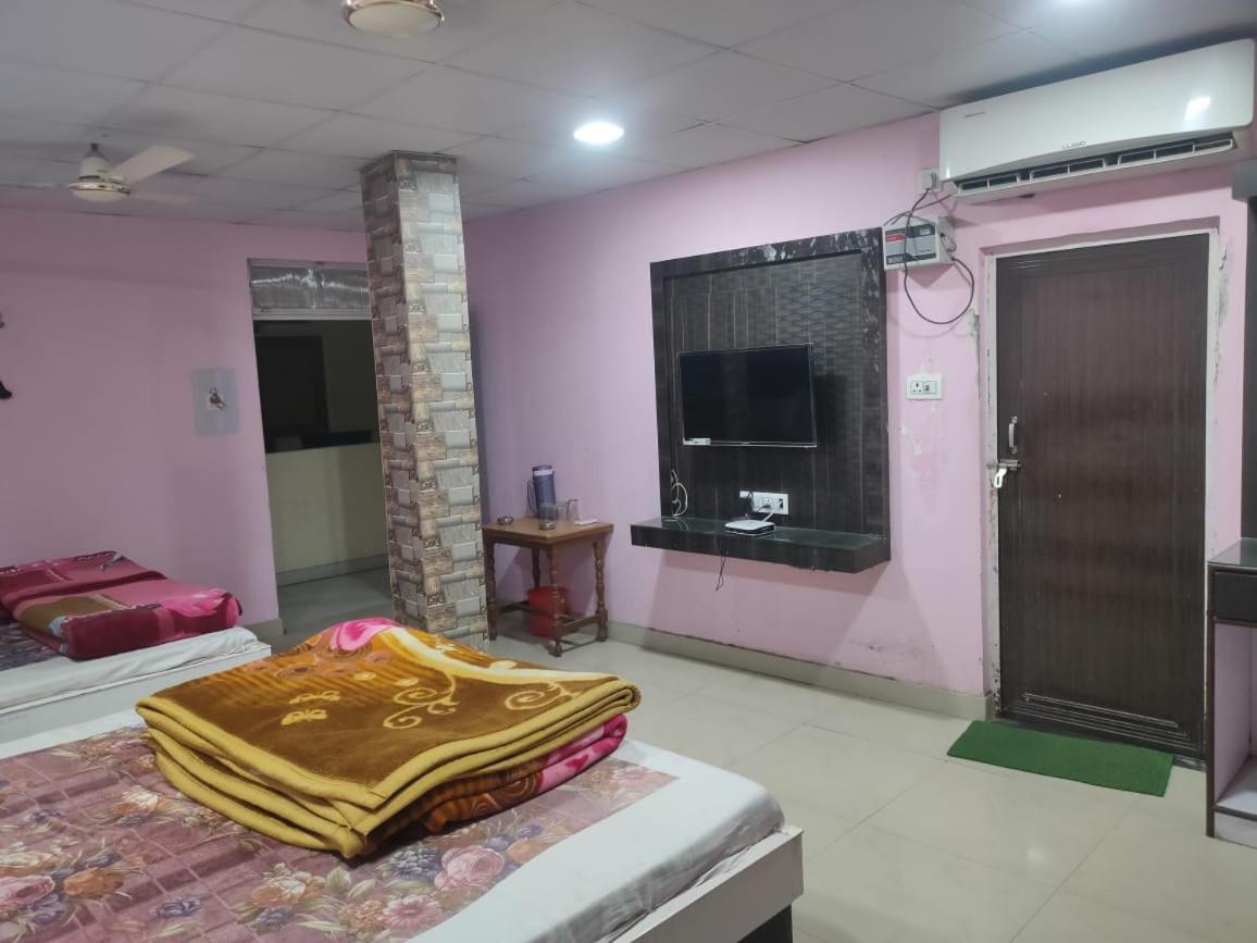 Hotel N C Continental by WB Inn - Property Image 4
