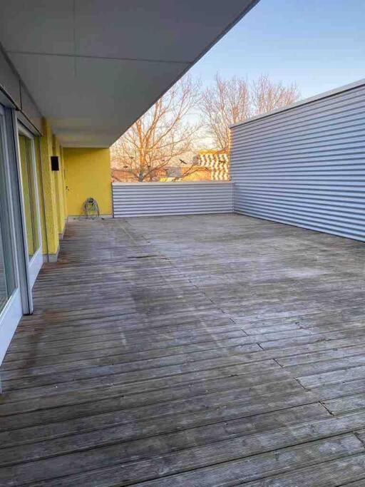 Geräumige Wohnung im Schweizer Vekehrspunkt