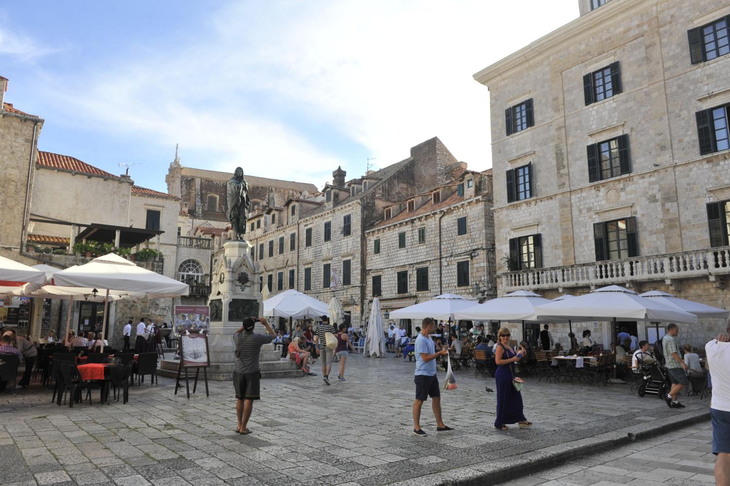 La Piazza Apartment