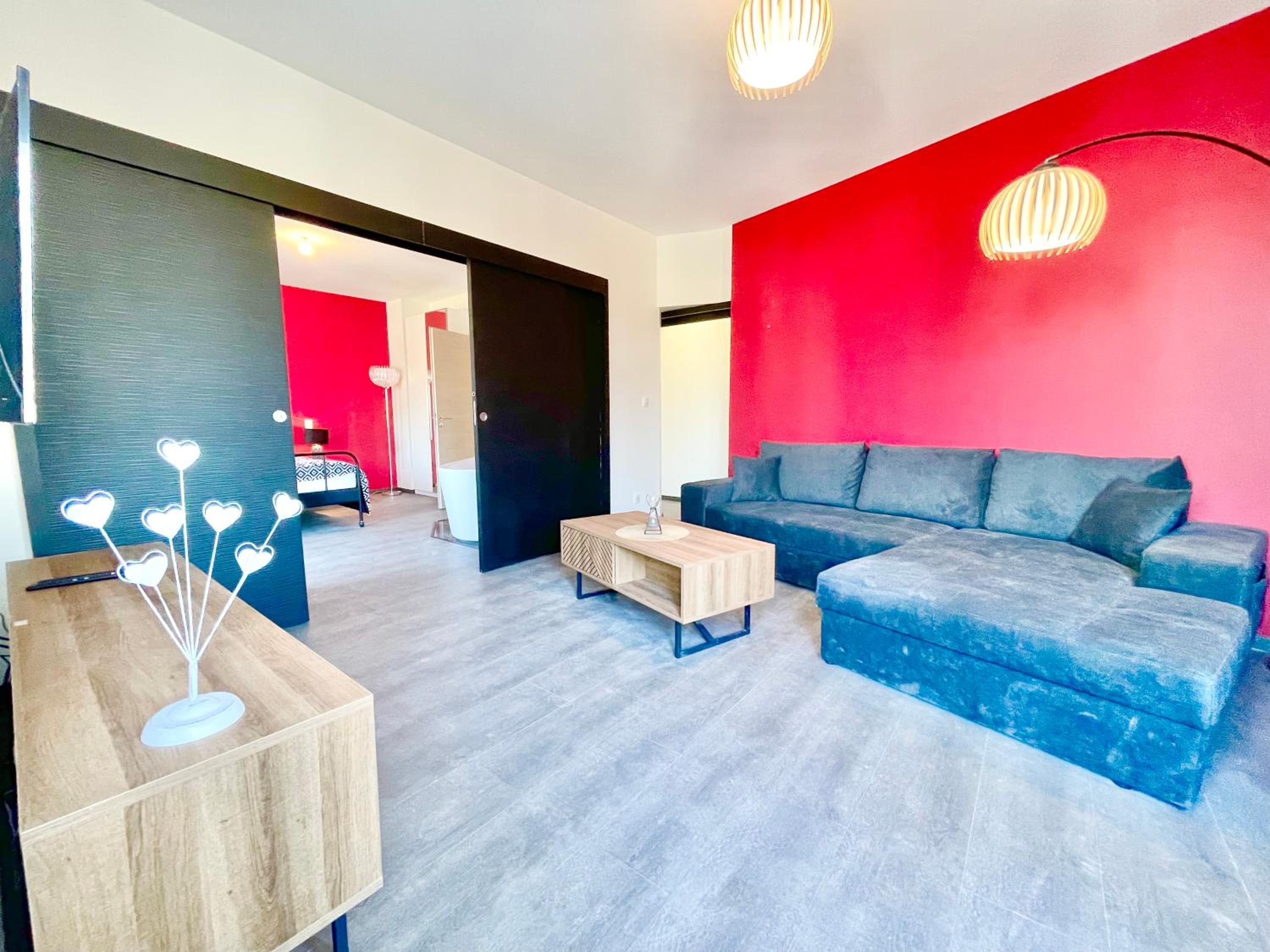 COLMAR - Appartements Deluxe - Lumineux - Stationnement Gratuit et Facile dans la rue view 3