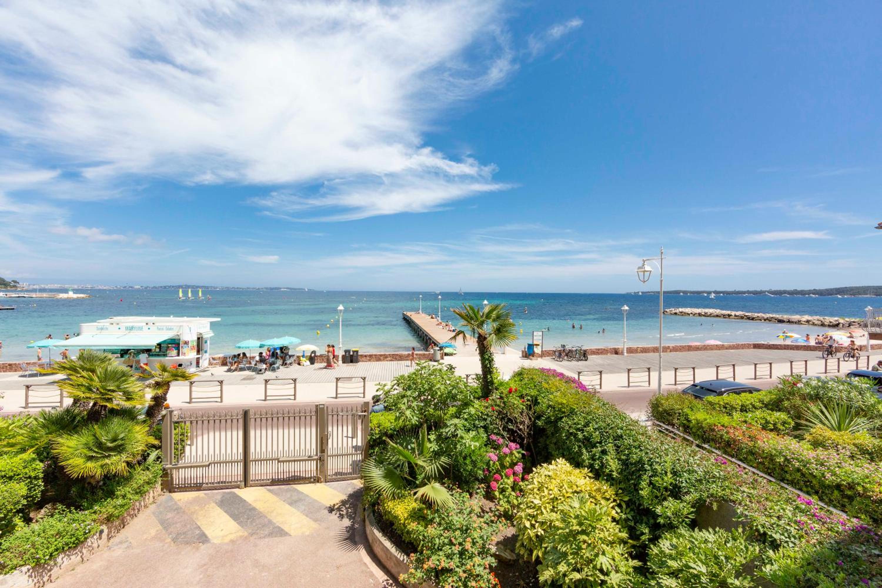 Apartment Seaside view 3