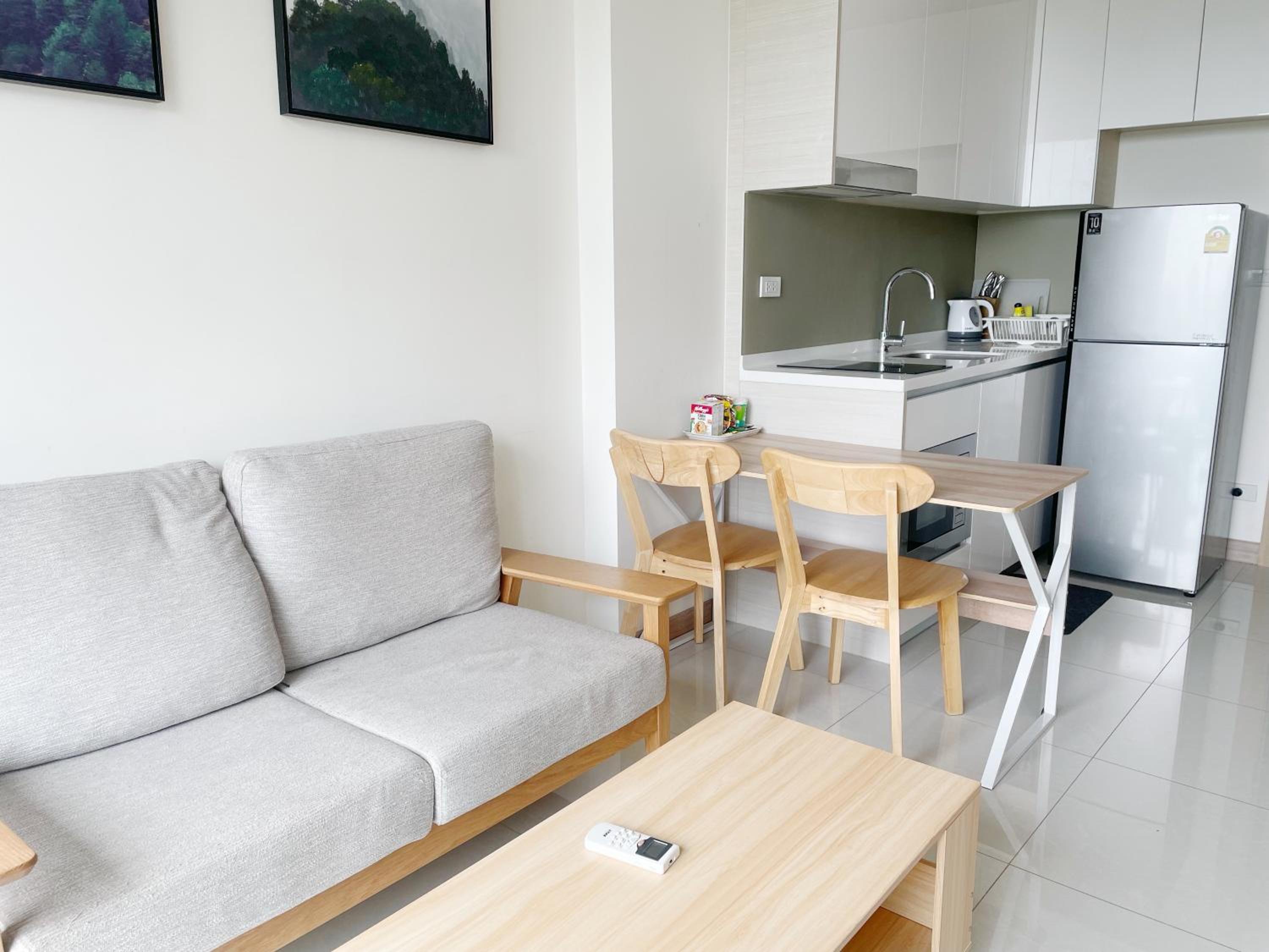 Riviera Jomtien Seaview Condo WiFi 300mbps