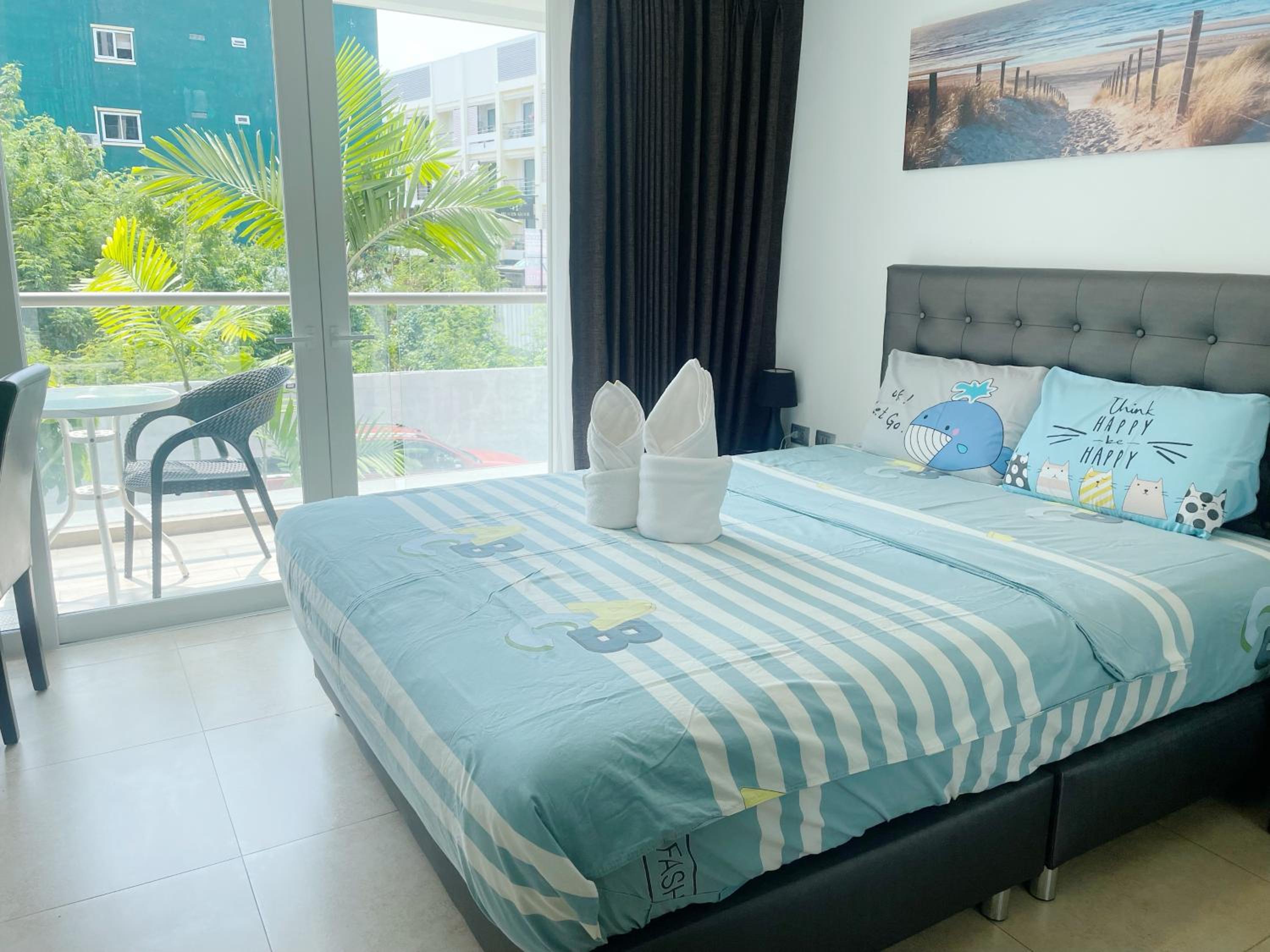 Centara Avenue Residence near LK Metro view 5