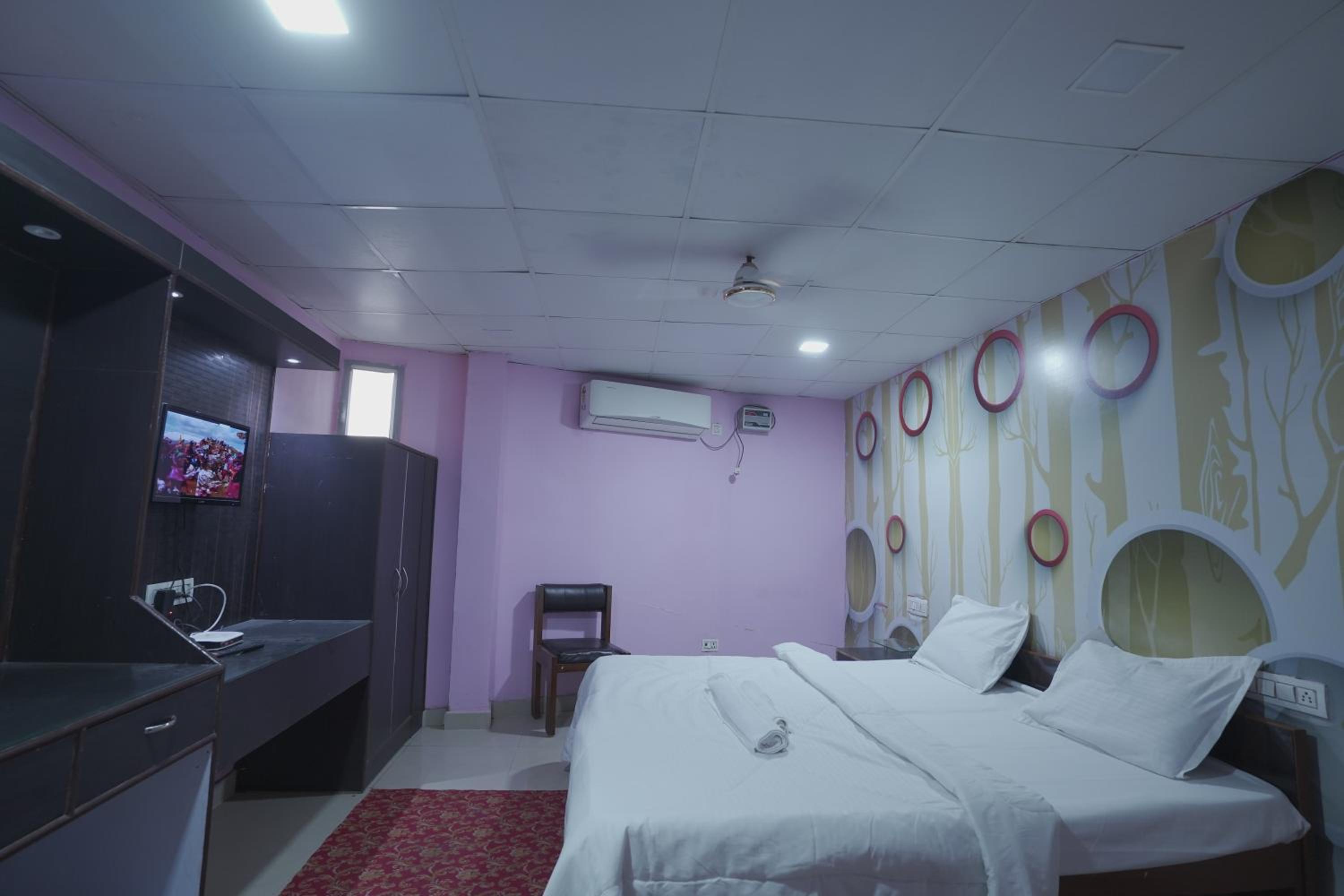 Allahabad Vacations - Hotel N C Continental by WB Inn - Property Image 3