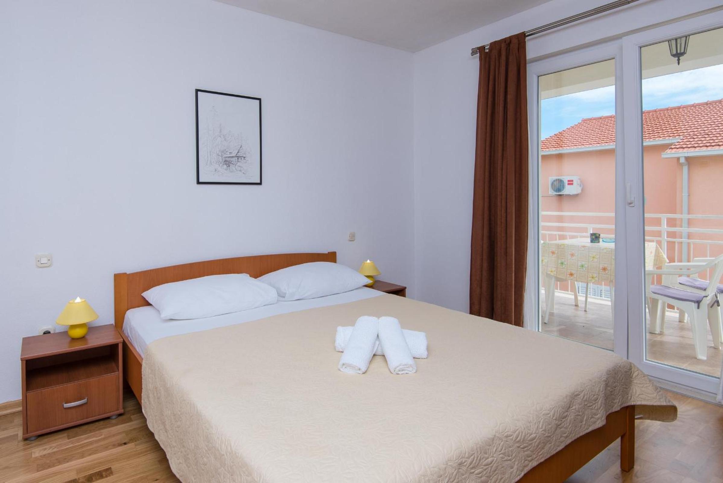 Apartments Darjan