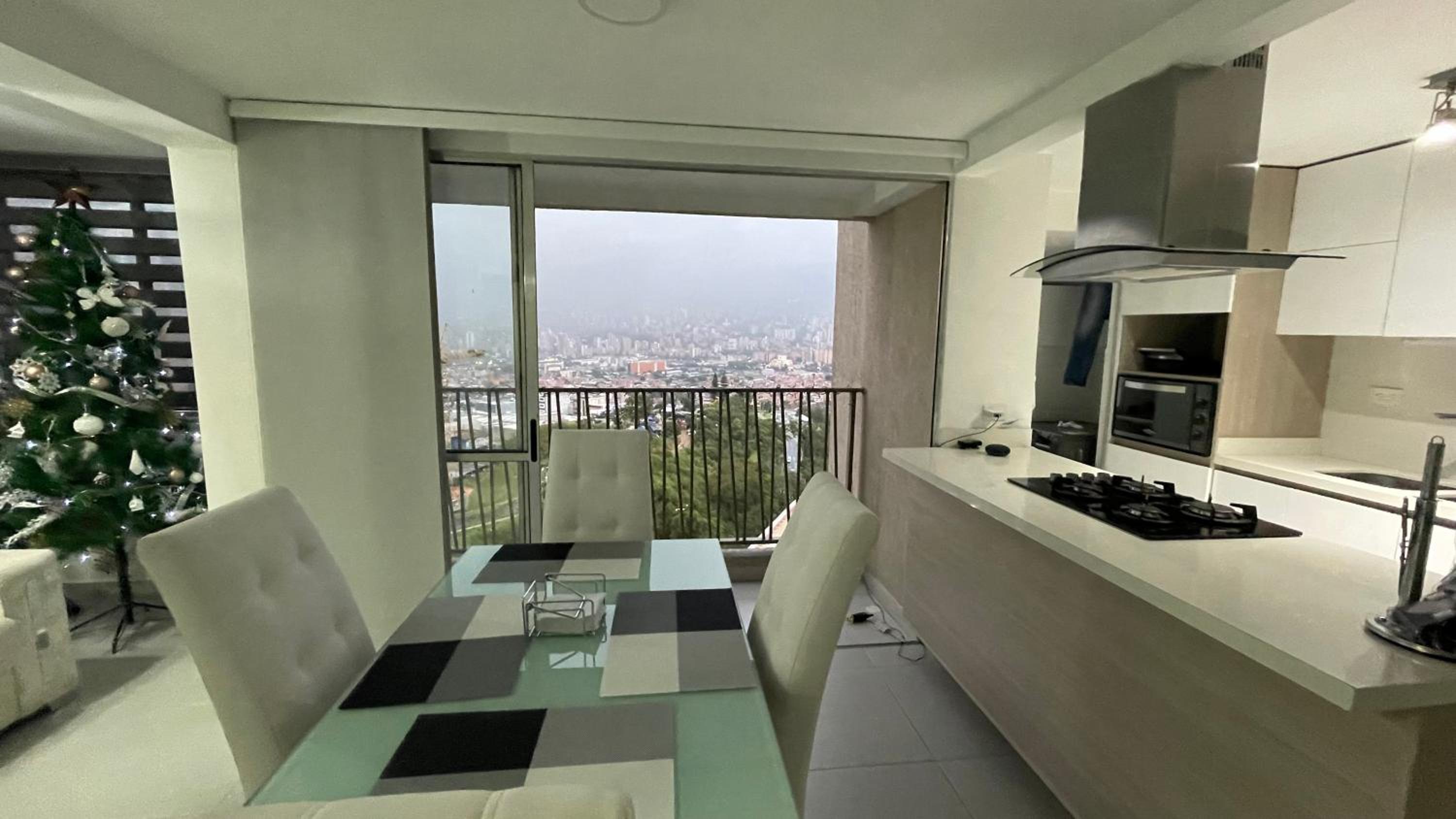 gray house view 3