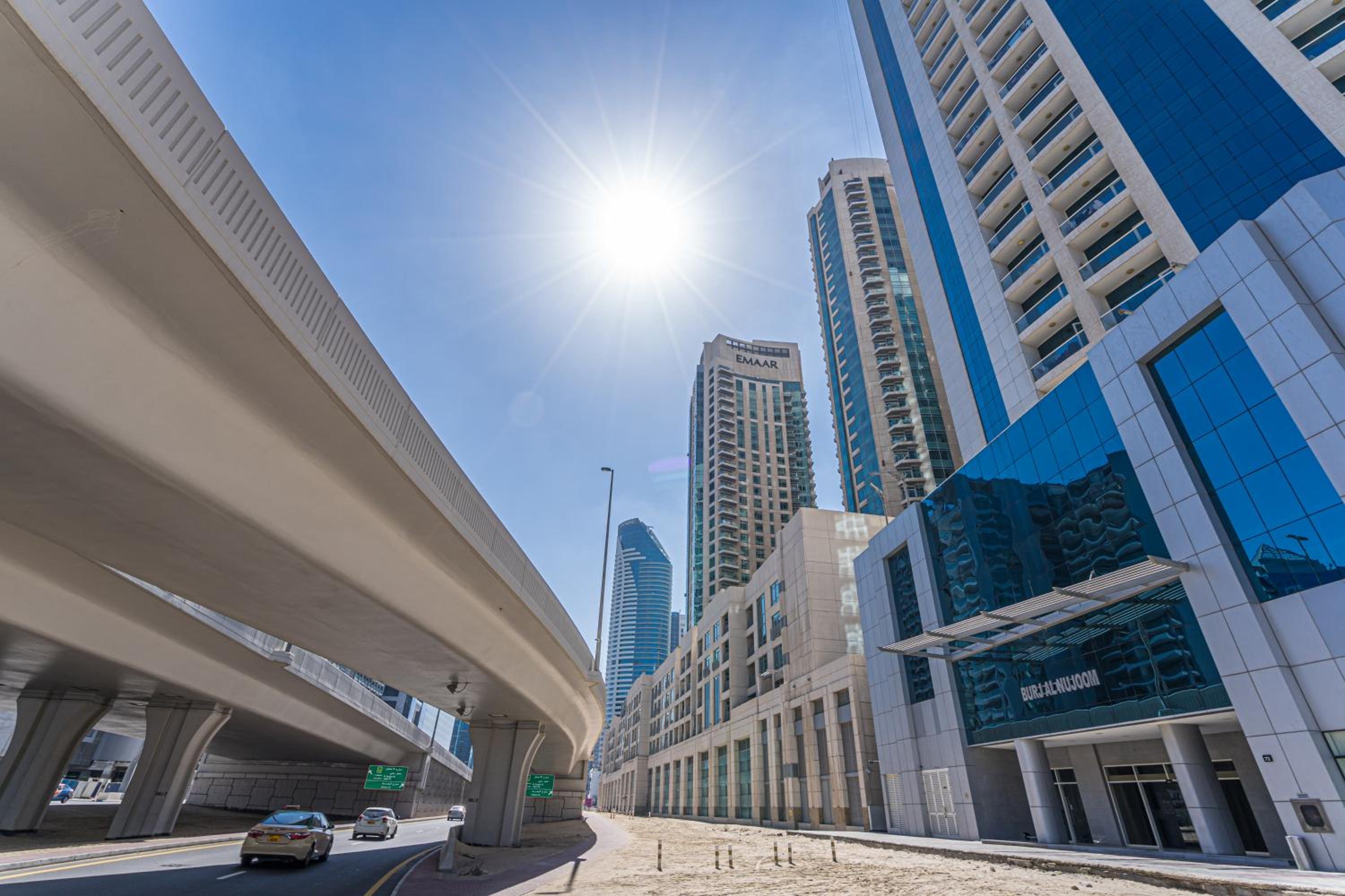 HiGuests - Spacious Studio With City Views Near Dubai Mall