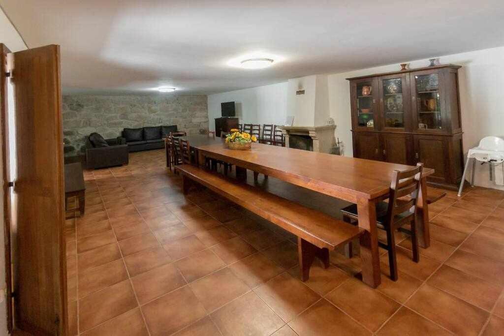 Casa do Pioledo Camélias de Basto