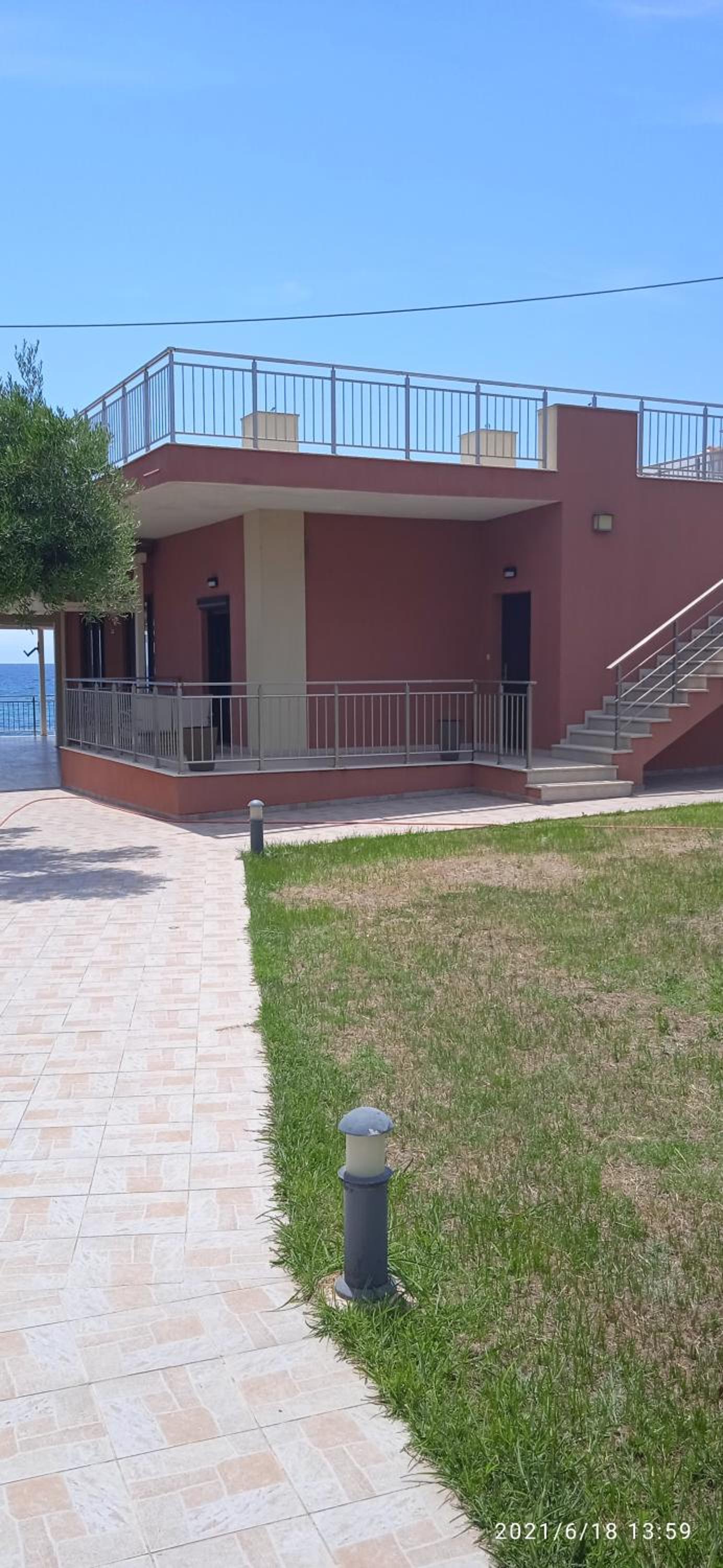 Lemonis House by the Sea 1 view 2