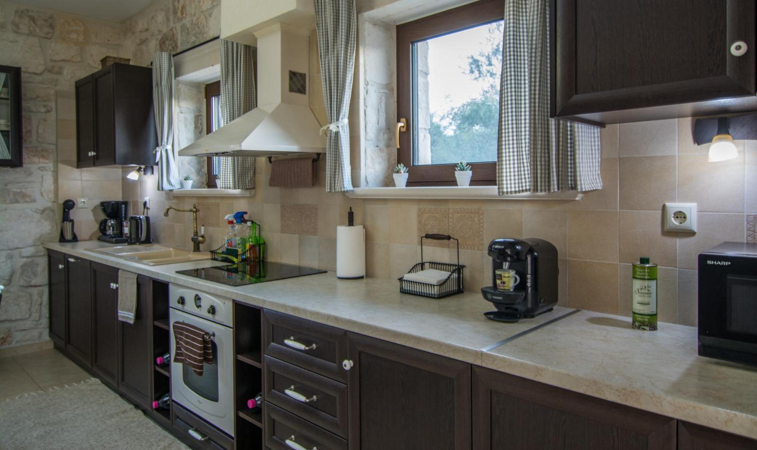 EVaNTHE STONE VILLAS view 3