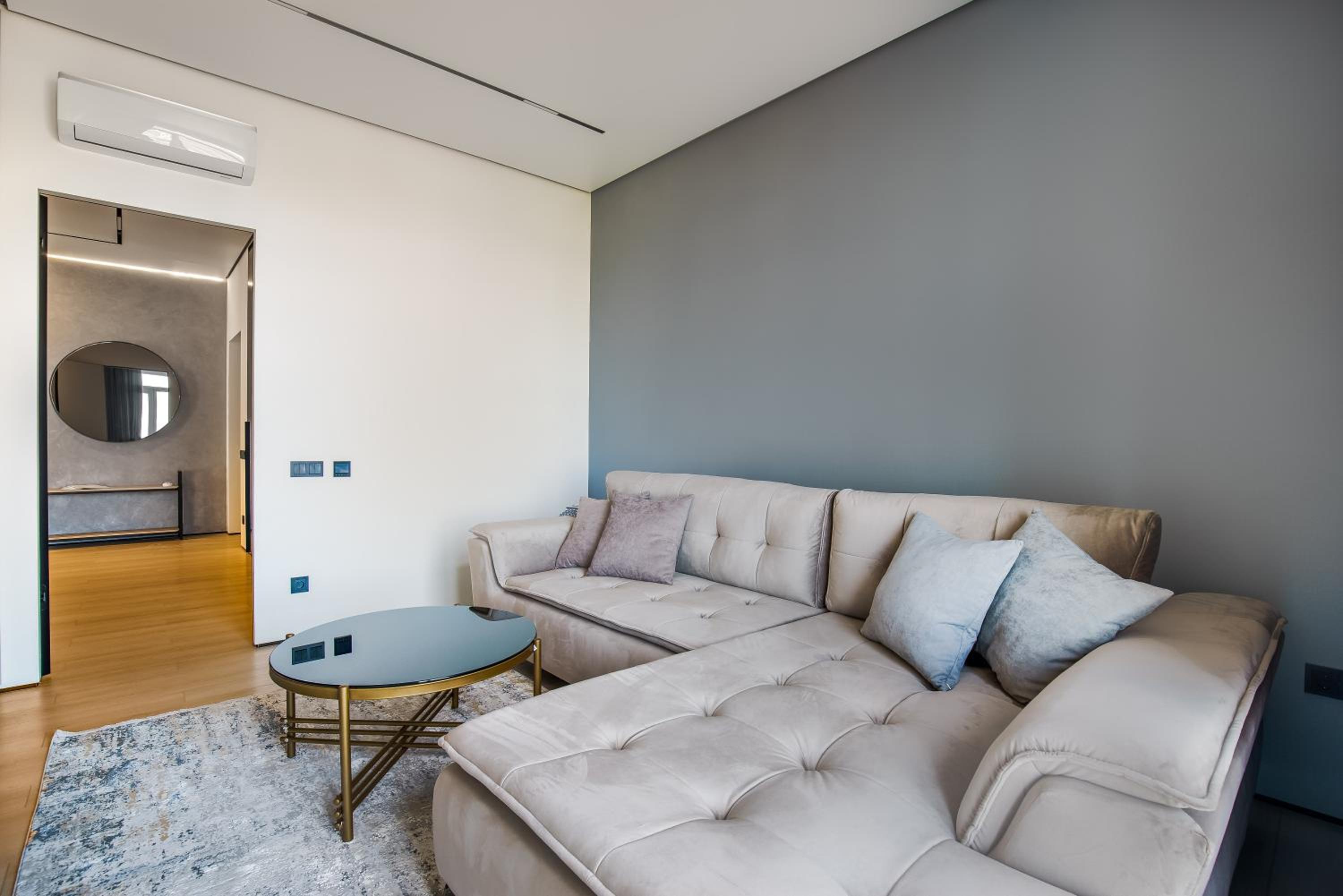 Luxury Waterfront 3-bedrooms Apartment view 5