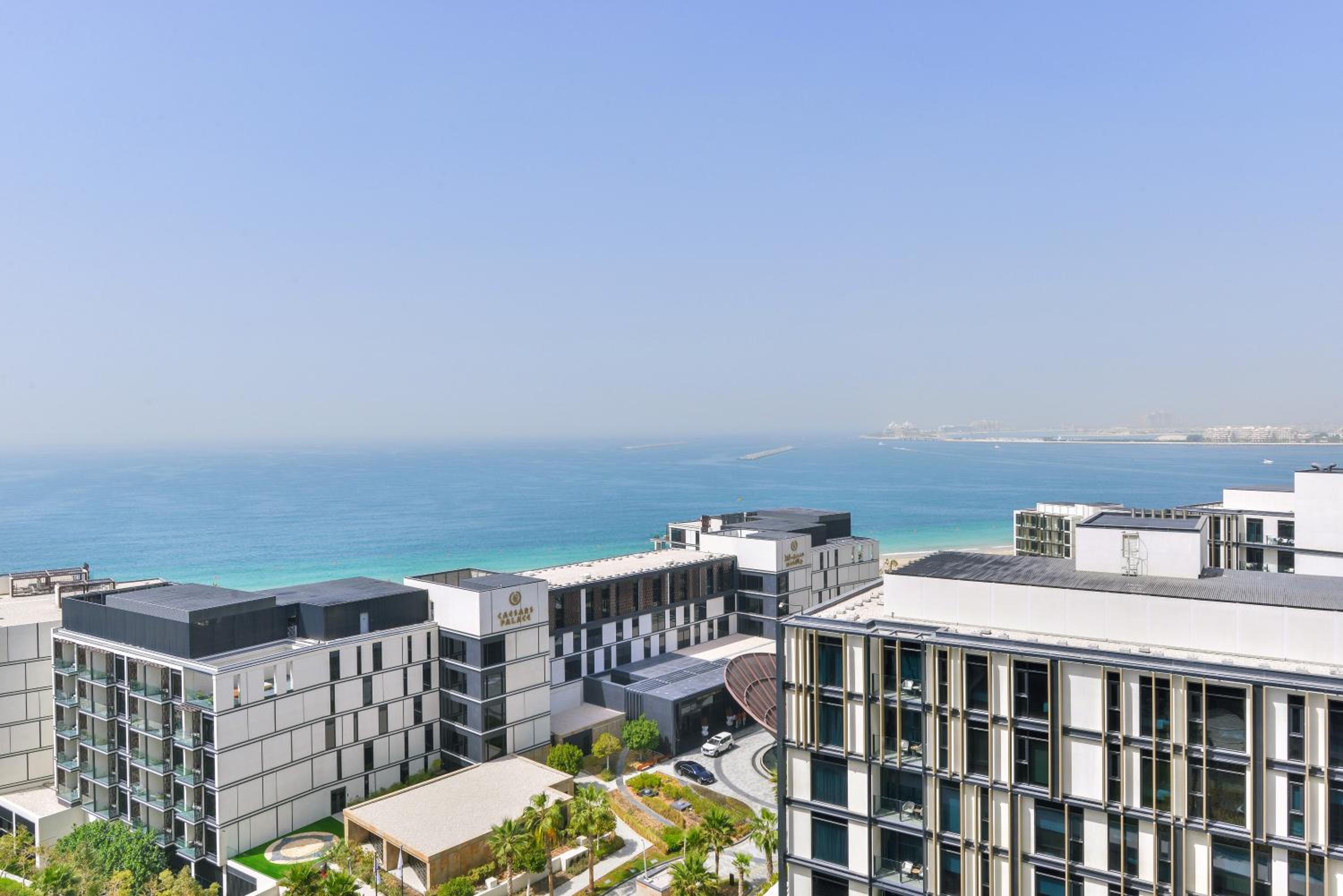 Premium 2+1 BR condo in the heart of Bluewaters Island