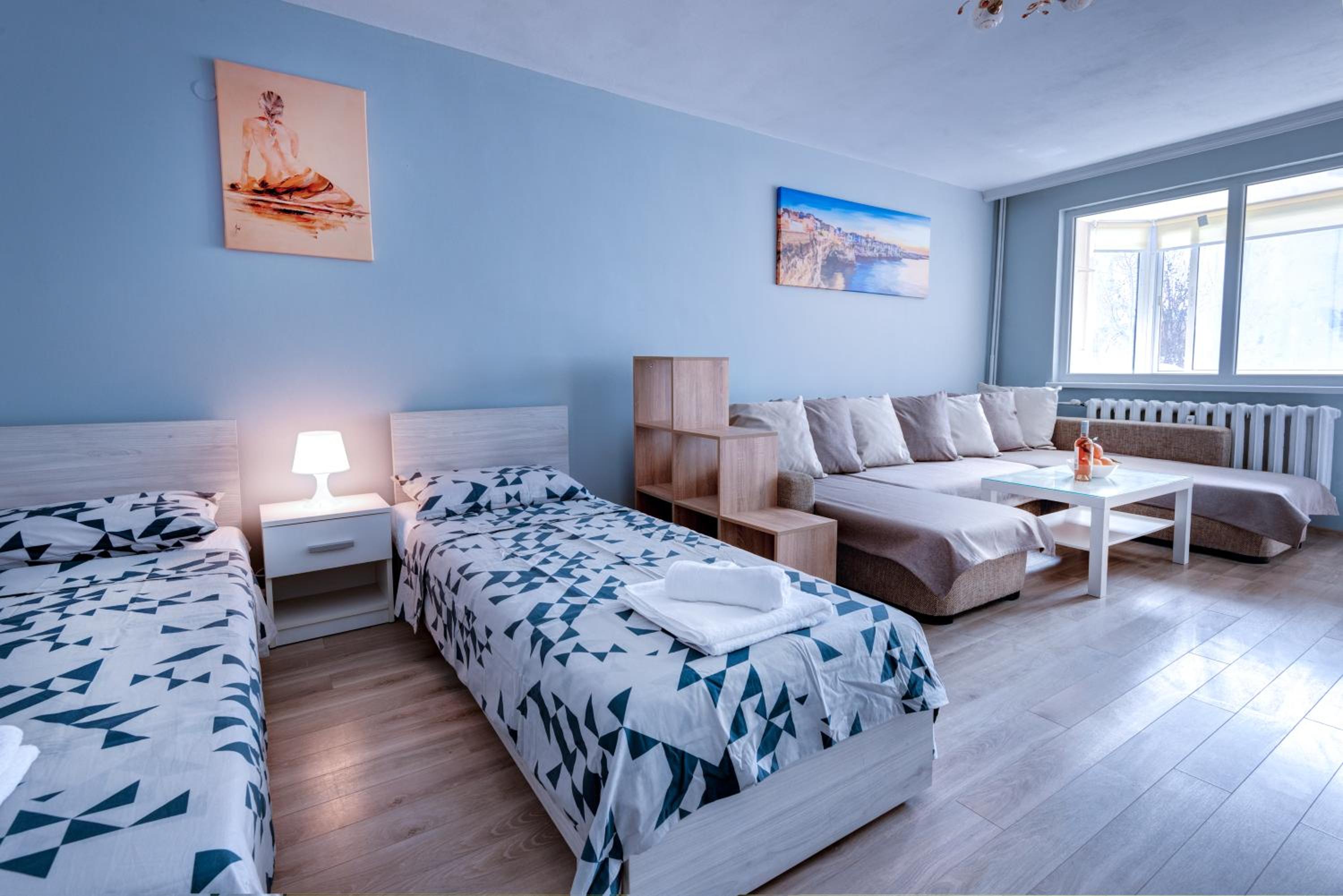 Daisy - 3 Room and Kitchen Apartment in Lazur