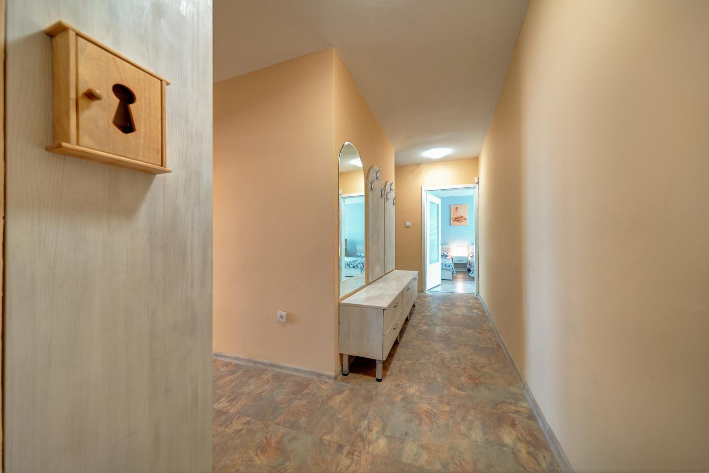 Daisy - 3 Room and Kitchen Apartment in Lazur