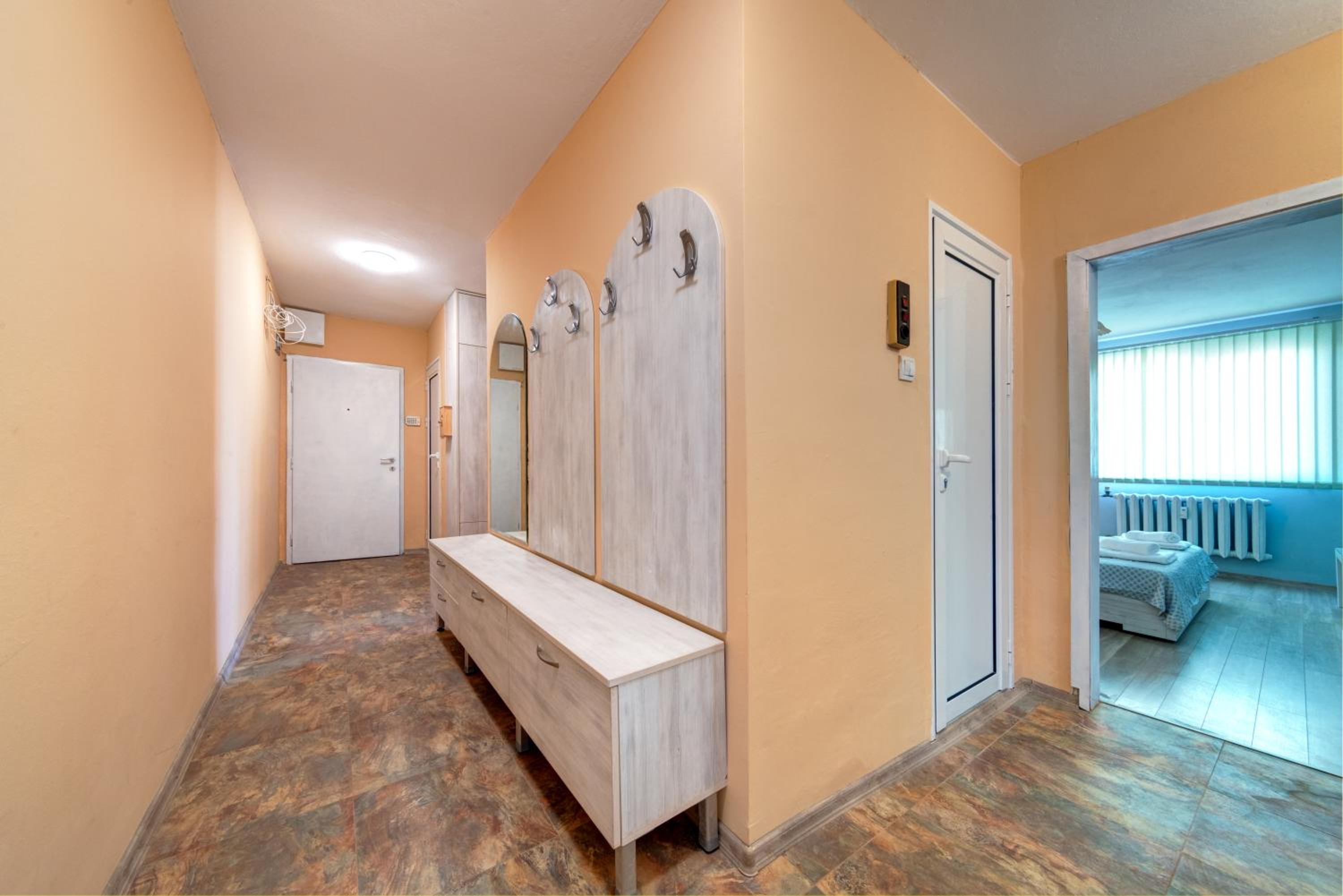 Daisy - 3 Room and Kitchen Apartment in Lazur