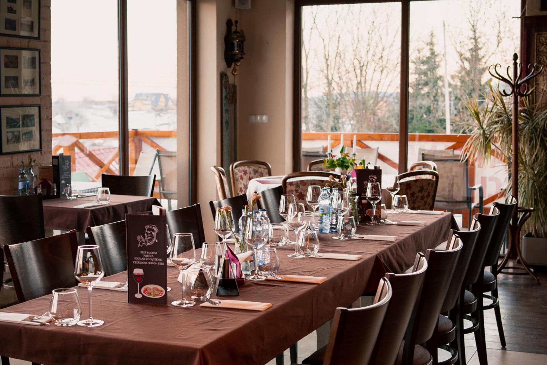 restaurant