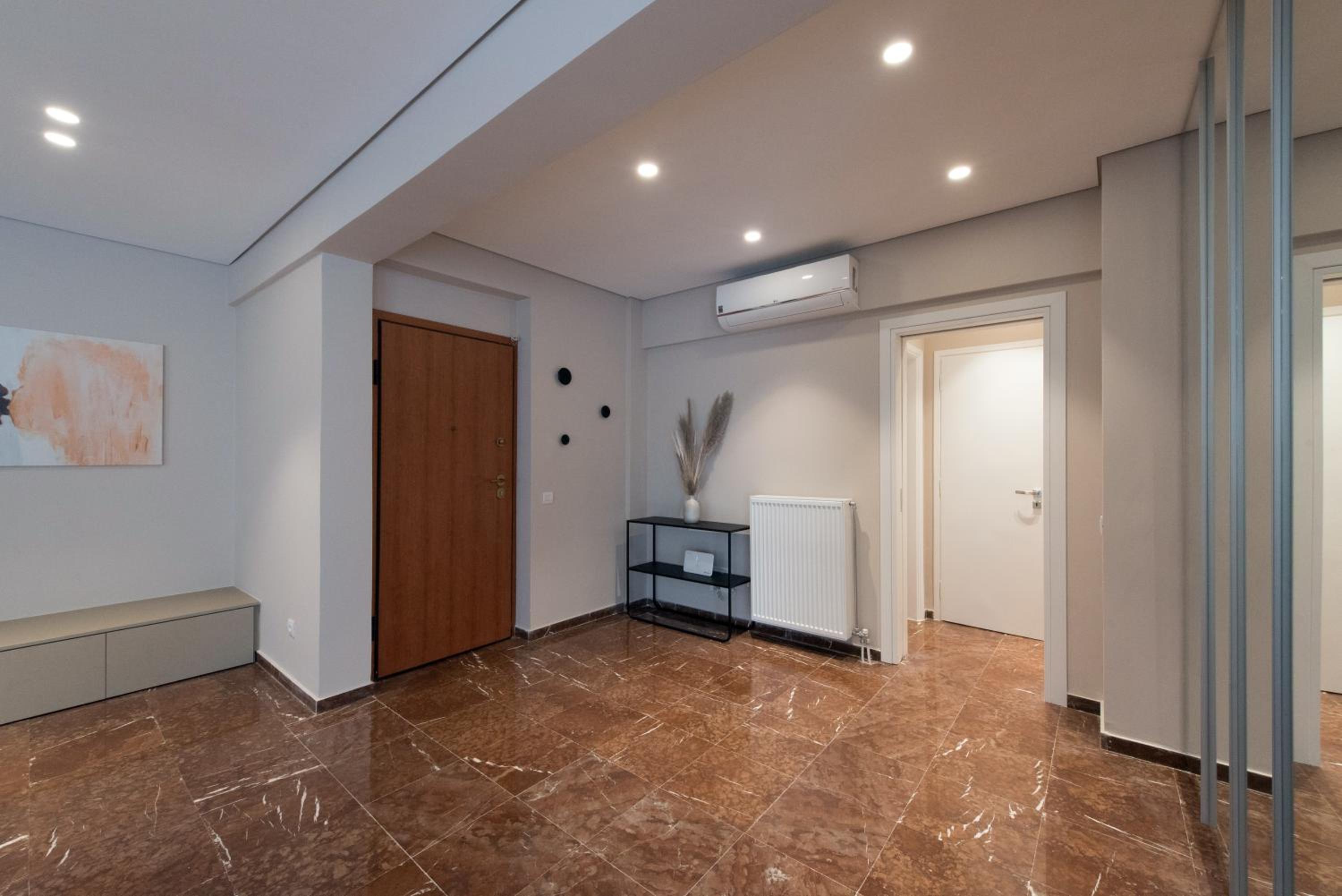 Athenais Luxury Apartment