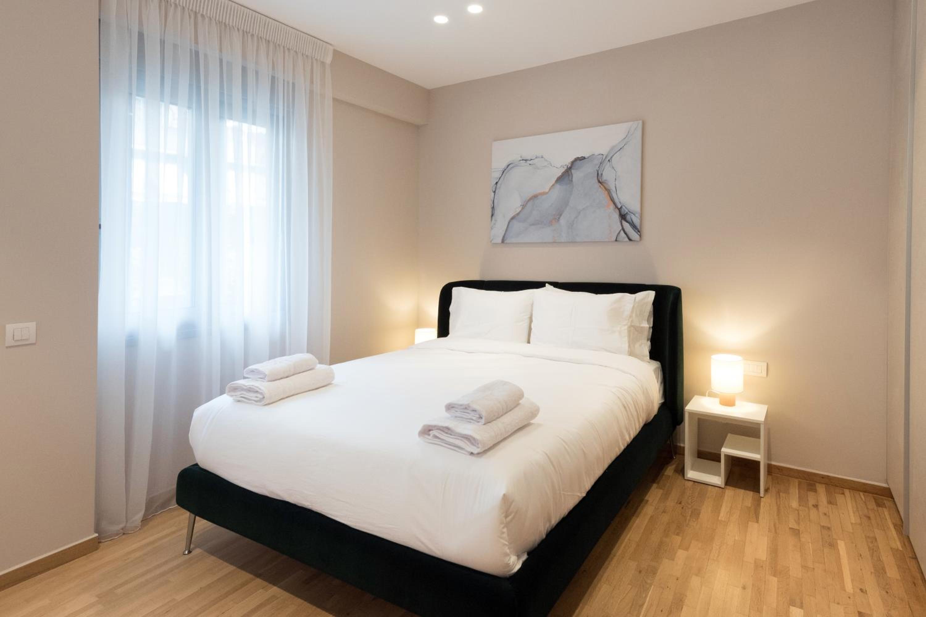 Athenais Luxury Apartment