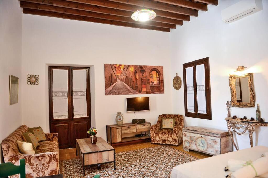 Meandros Suite in Old Town
