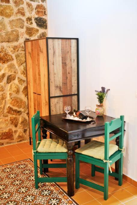 Meandros Suite in Old Town