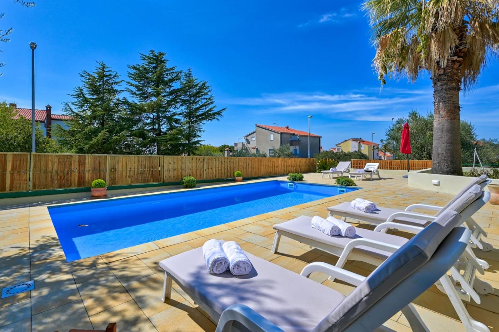 Villa Oscar, Zadar