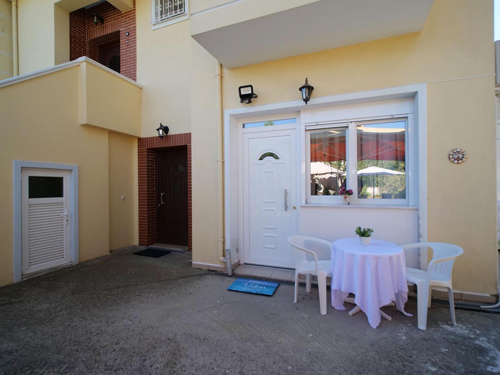 Villa Verde 200 meters from the beach view 3
