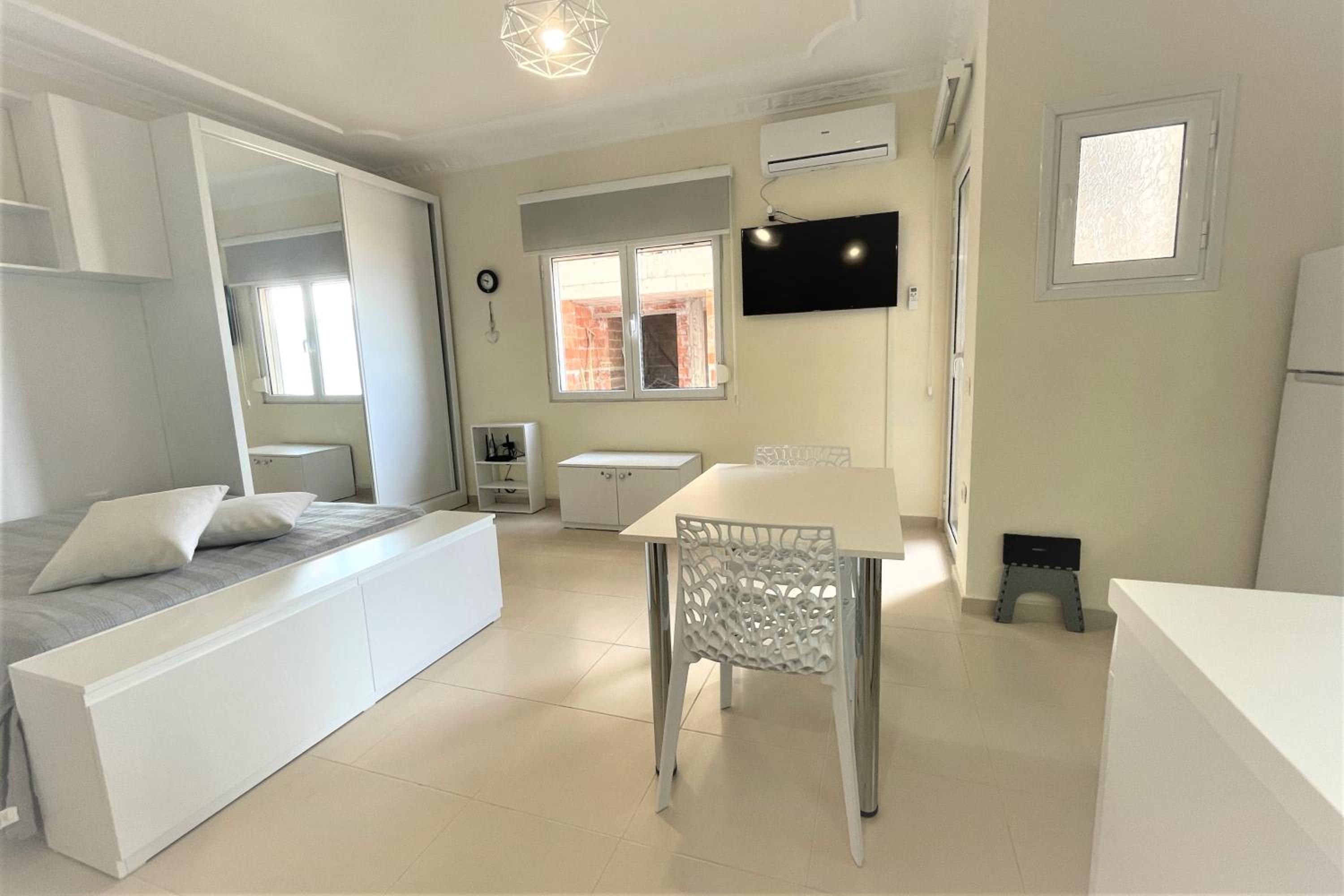 Studio apartment by sea photo 3