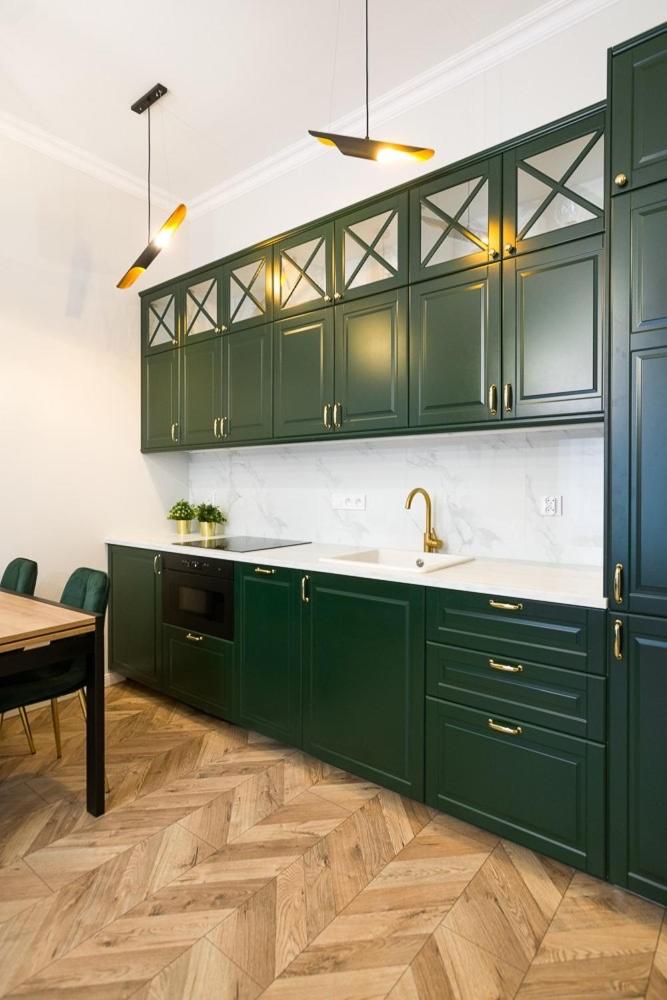 Glamorous Apartment Old Town Cracow view 5