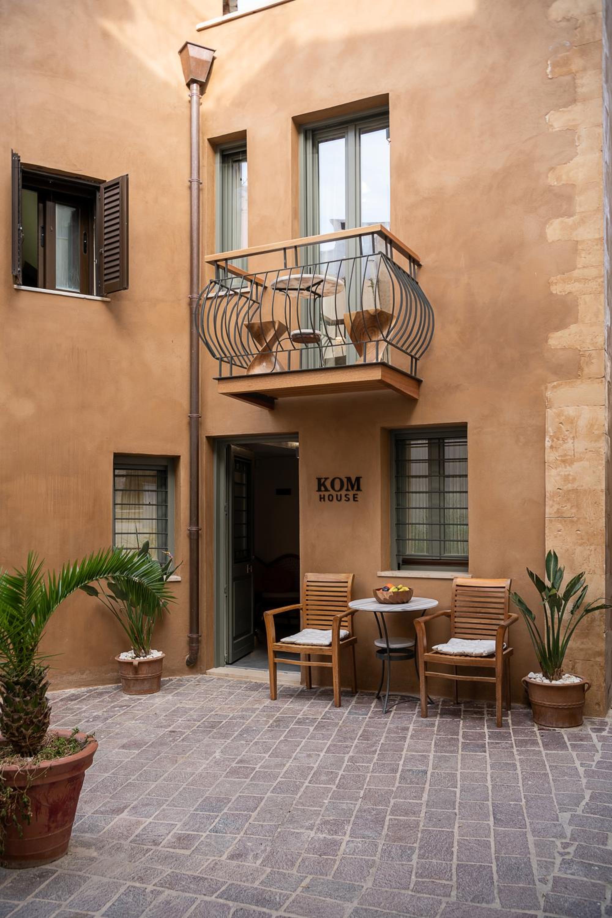 KOM House photo 2