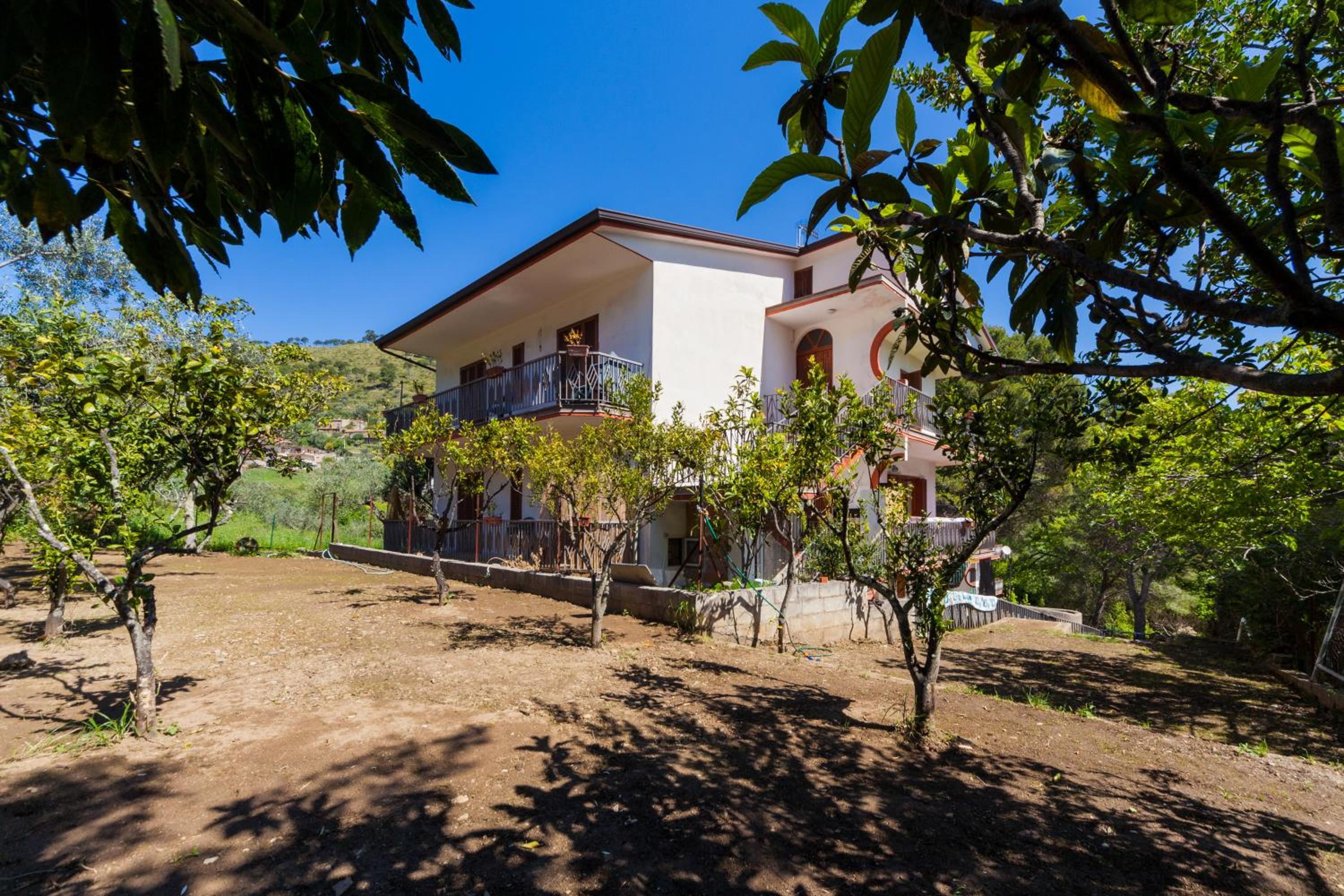 Villa Rita Cilento view 4
